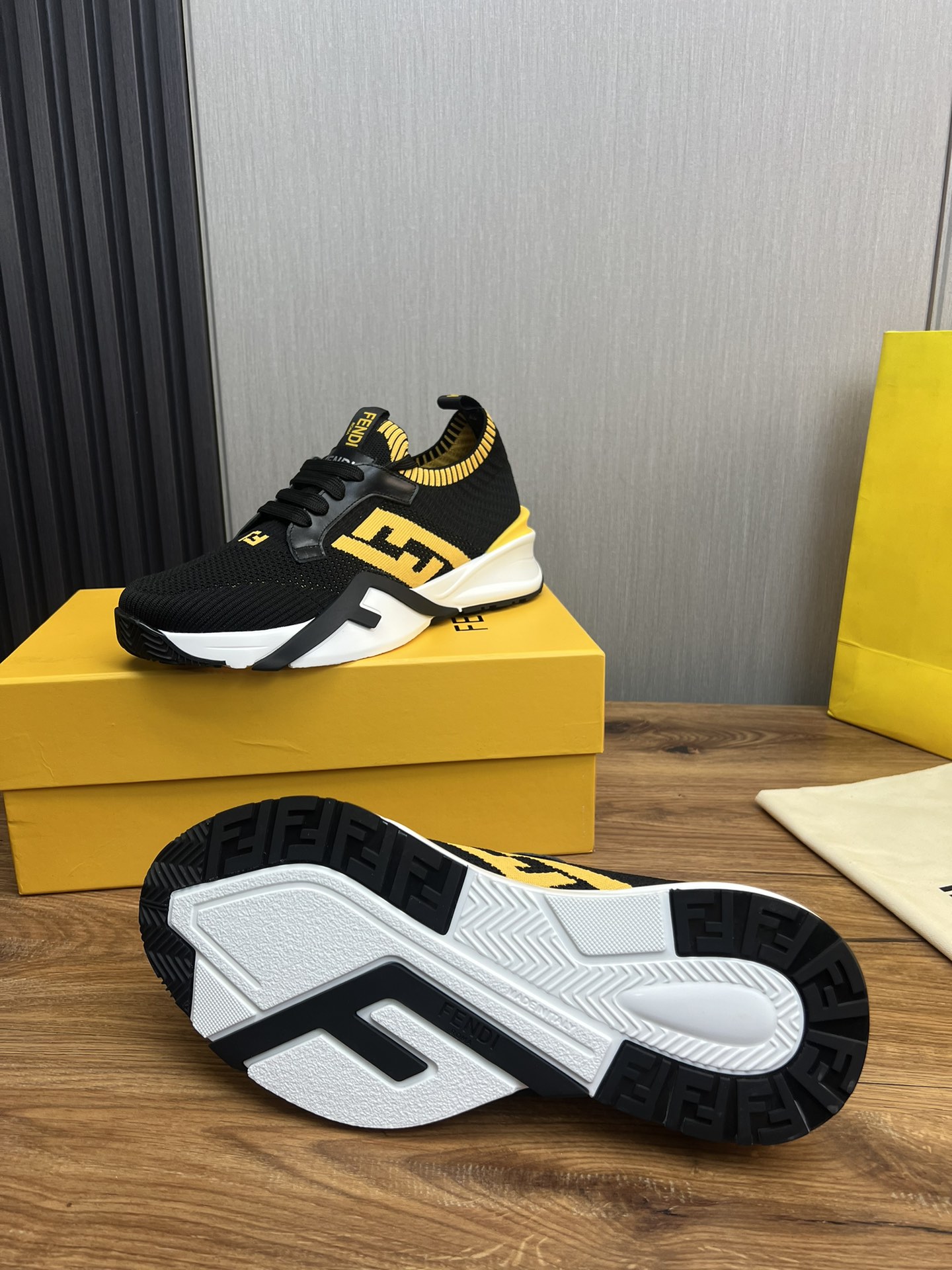 Factory precio FENDI Fendi. Explosiva lista de moda zapatos casuales de los hombres que utilizan la 