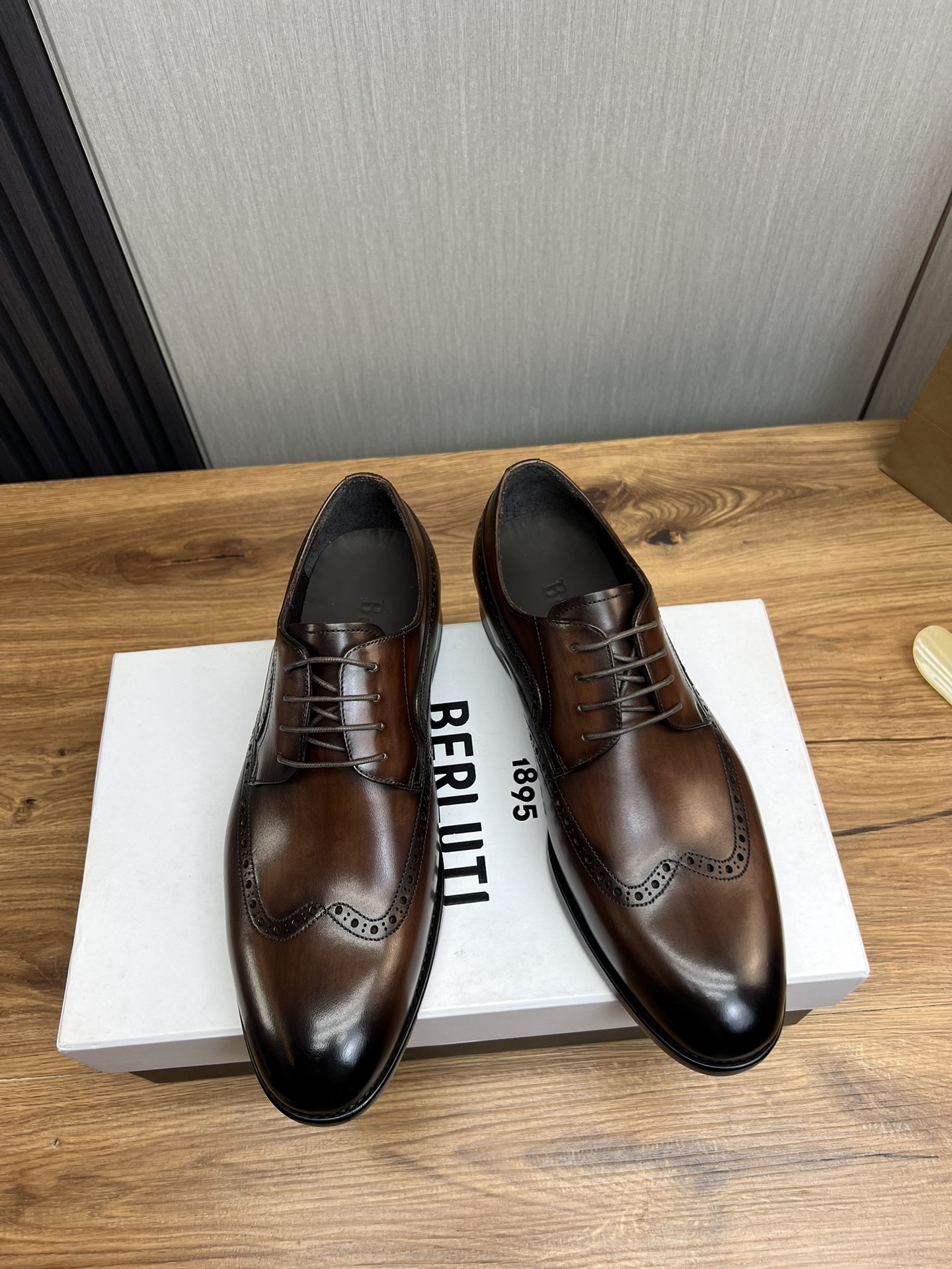 Precio de fábrica 510Berlut* Bruti. Nuevos hombres de color a mano zapatos formales boutique de gama
