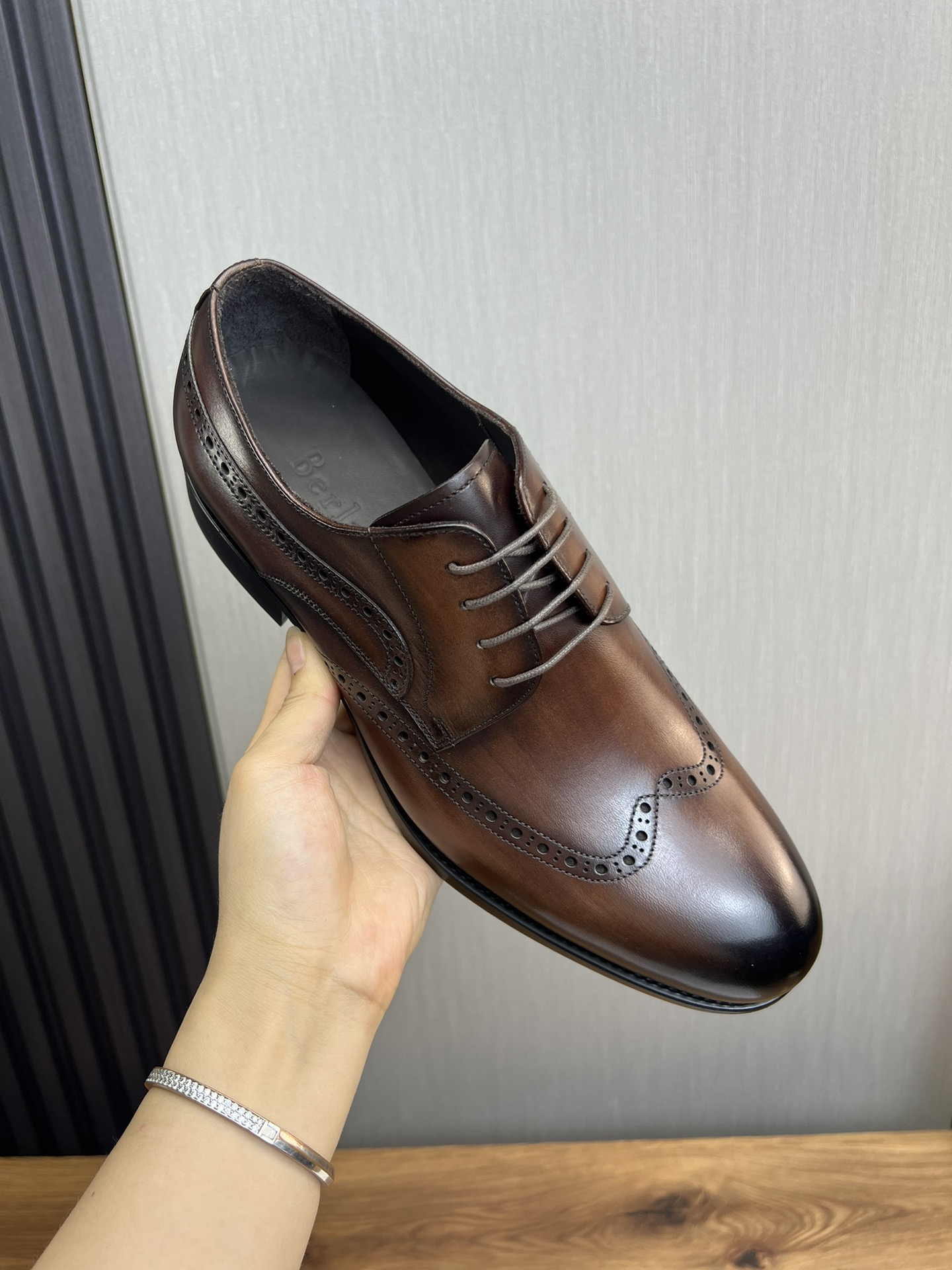 Precio de fábrica 510Berlut* Bruti. Nuevos hombres de color a mano zapatos formales boutique de gama
