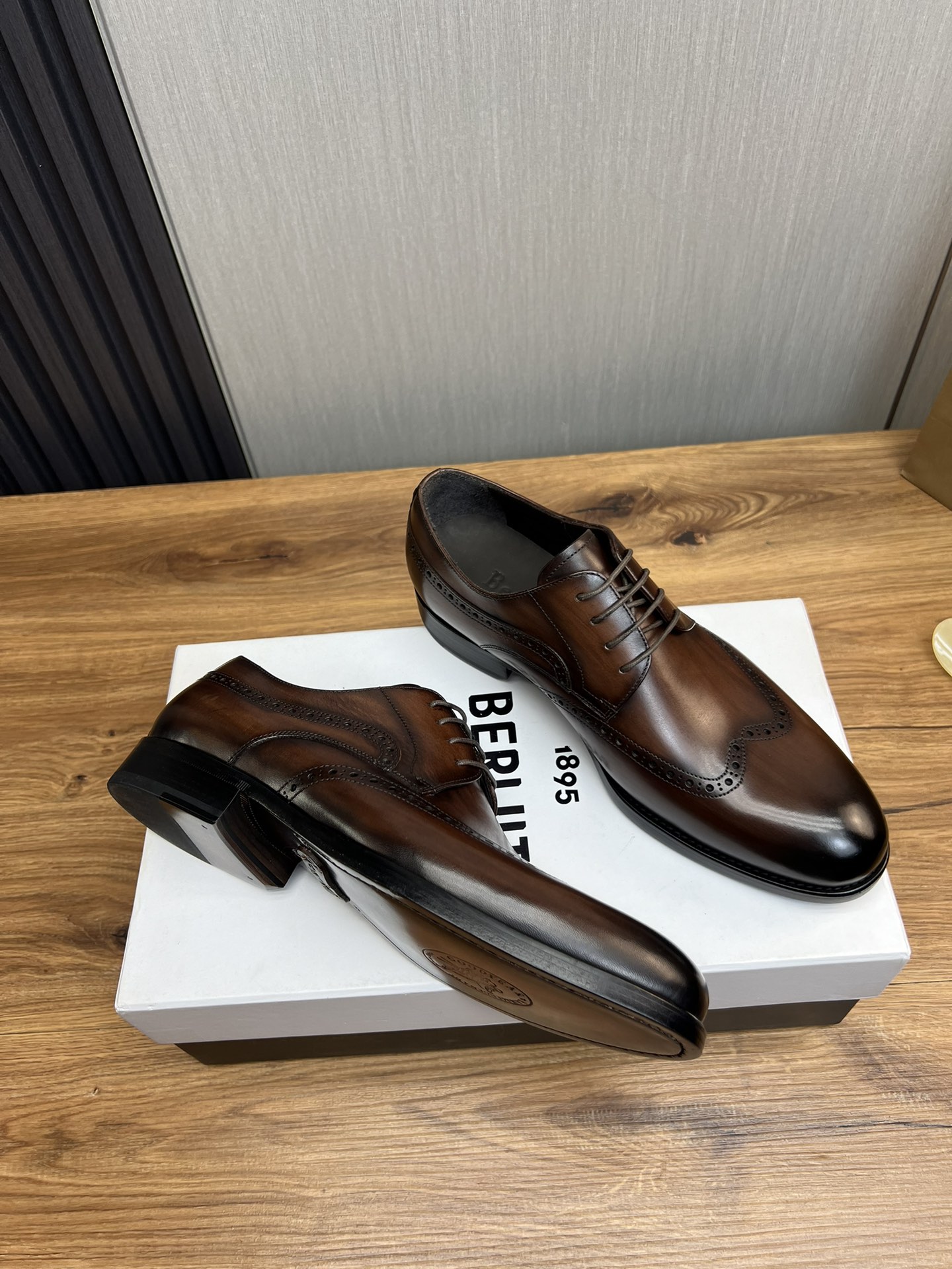 Precio de fábrica 510Berlut* Bruti. Nuevos hombres de color a mano zapatos formales boutique de gama