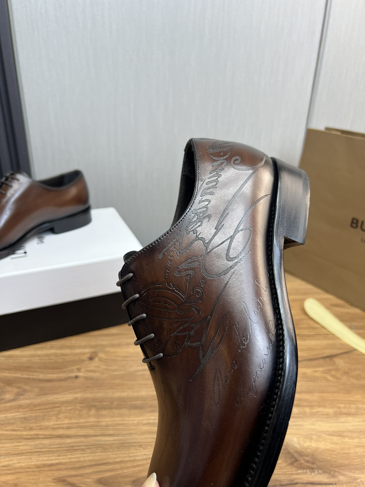 Precio de fábrica 510Berlut* Bruti. Nuevos hombres de color a mano zapatos formales boutique de gama