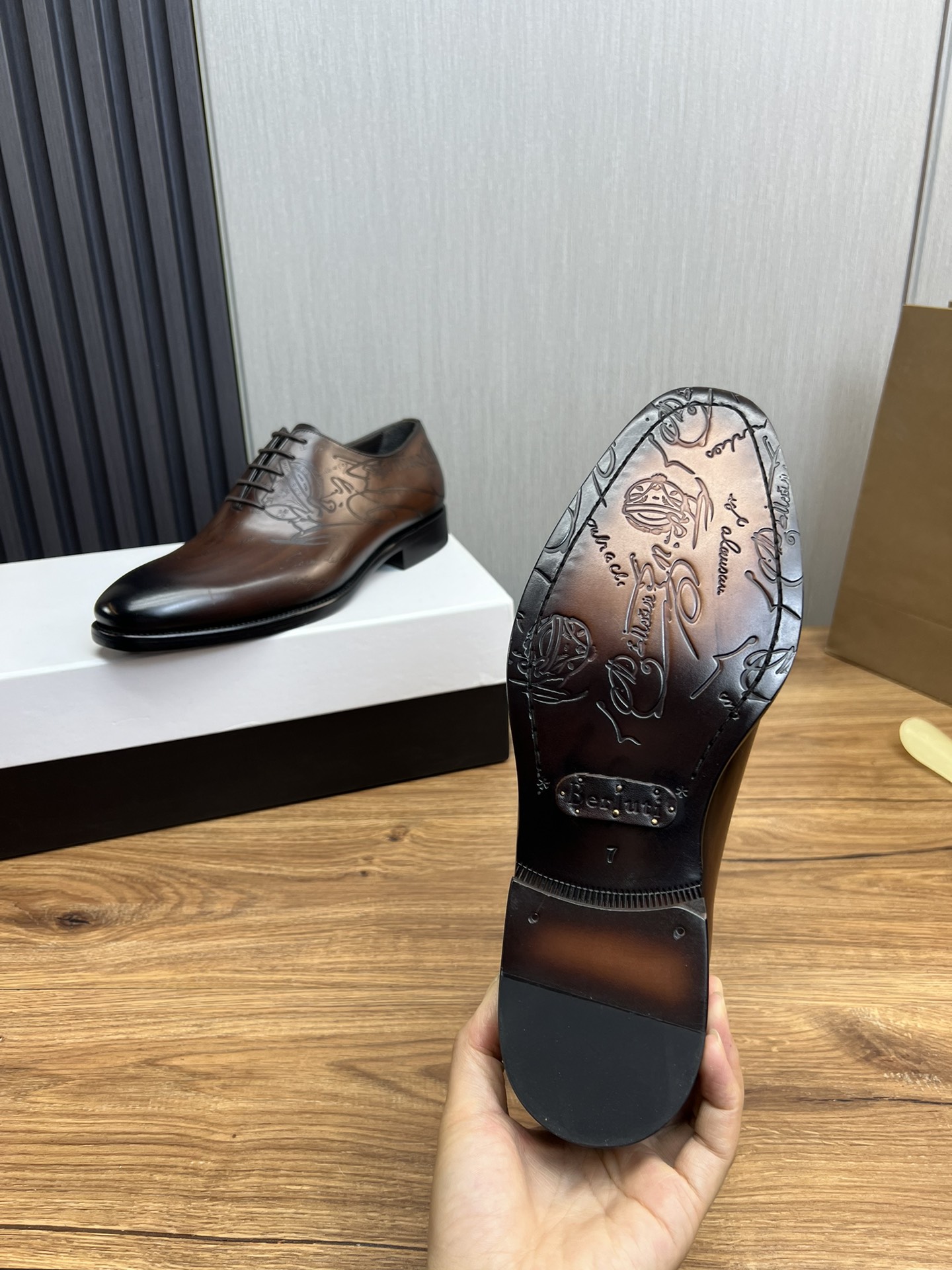 Precio de fábrica 510Berlut* Bruti. Nuevos hombres de color a mano zapatos formales boutique de gama