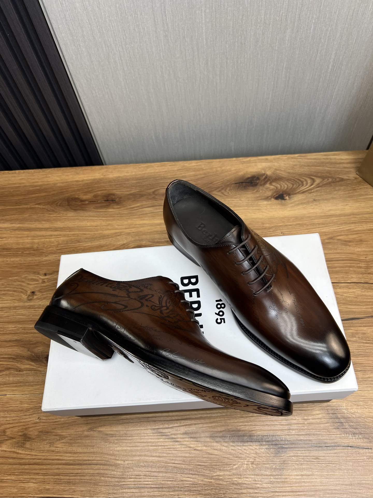 Precio de fábrica 510Berlut* Bruti. Nuevos hombres de color a mano zapatos formales boutique de gama