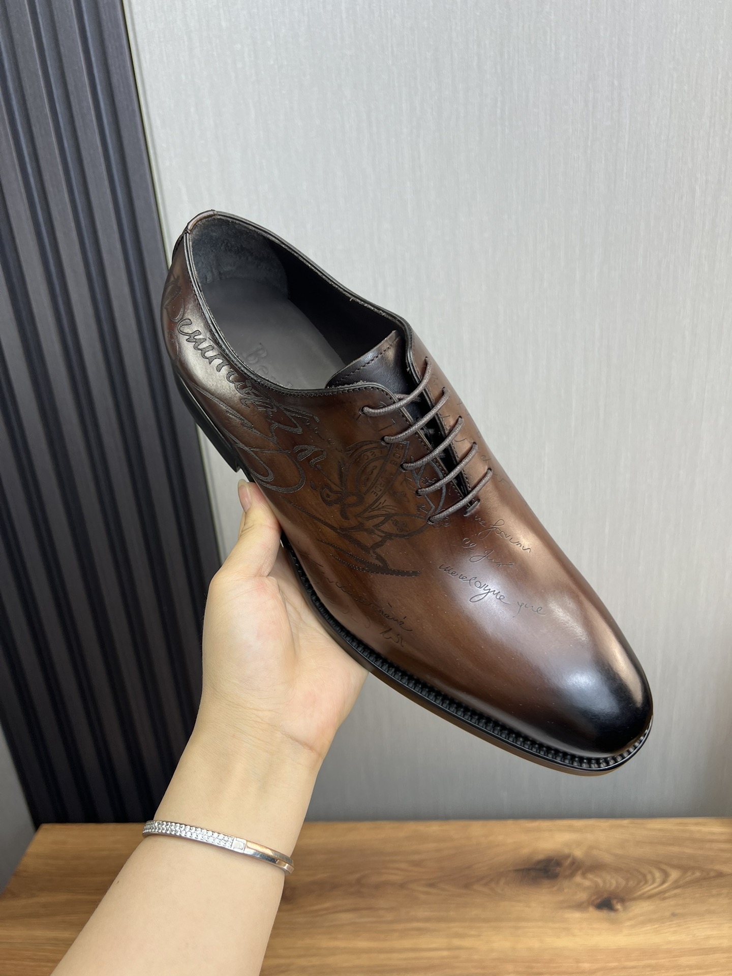 Precio de fábrica 510Berlut* Bruti. Nuevos hombres de color a mano zapatos formales boutique de gama