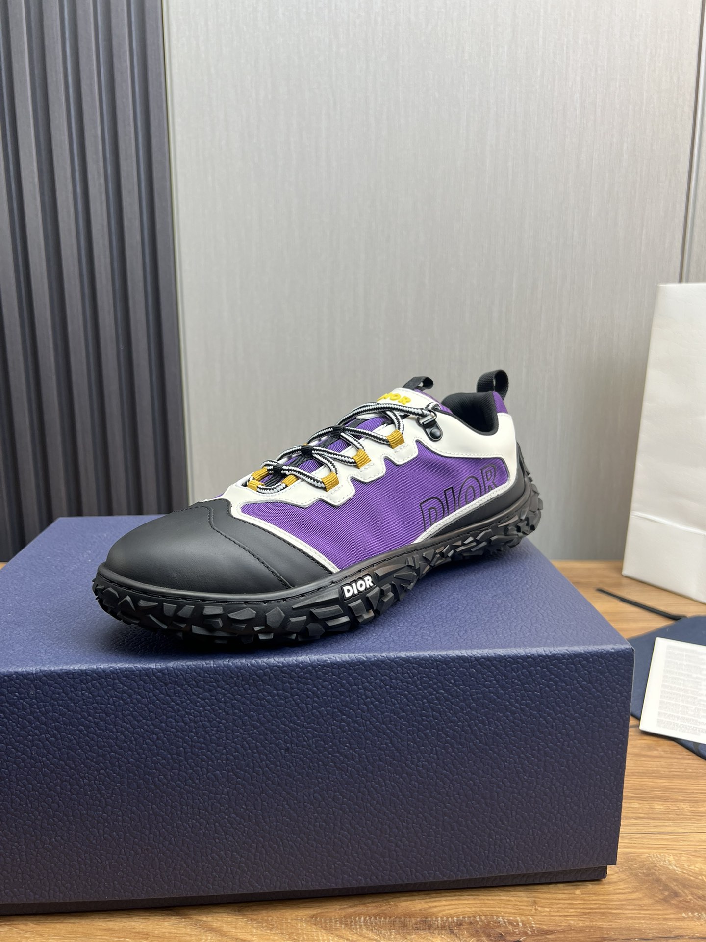 NO:271536,【Dior】Men's classic hot-selling imported CD fabric   sheepskin lining   comfortable mesh pad, original rubber wear-resistant bottom. High-quality shipment code number 38-44, (45 customized), dior, dior, sheepskin19860909【Dior 迪奥】男士经典爆款热卖进口CD面料 羊皮内里 舒适网垫,,原版橡胶耐磨大底.高品质出货码数38-44,（45订做）,,dior,dior,sheepskin,Men's shoes