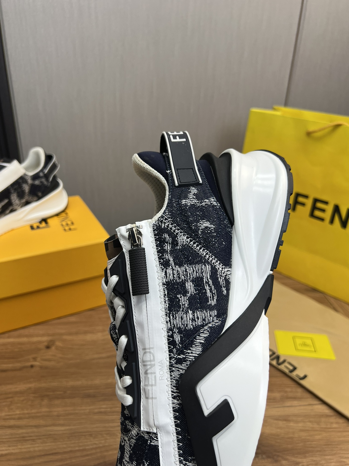 Fendi Men's Fashionable Casual Sneakers Designer Leather Shoes 9 i1726341524 1359 10