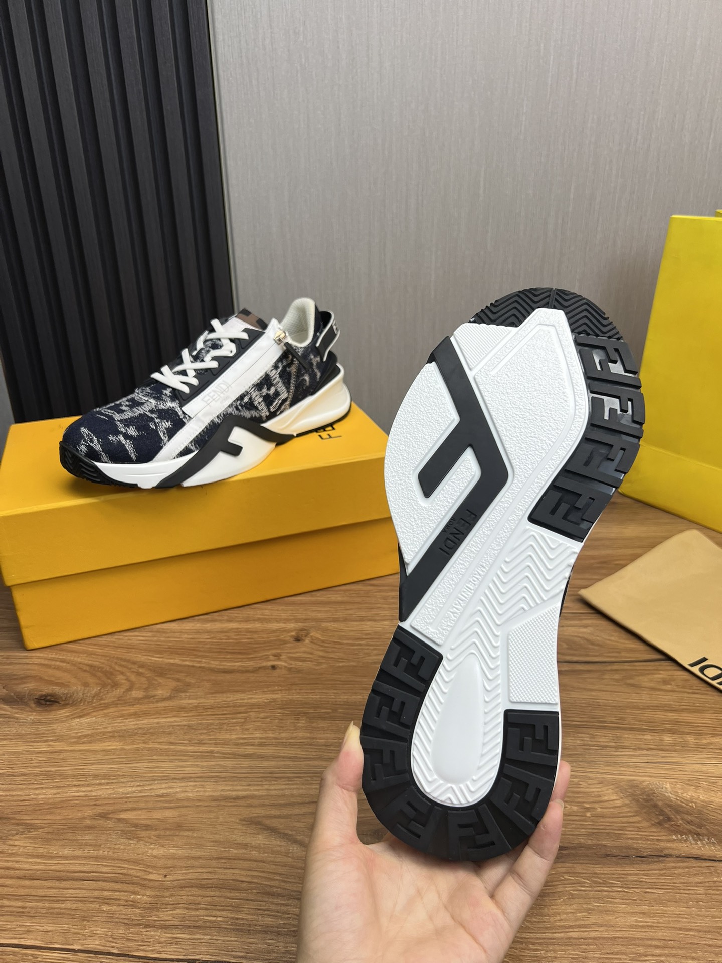 Fendi Men's Fashionable Casual Sneakers Designer Leather Shoes 10 i1726341524 8503 3