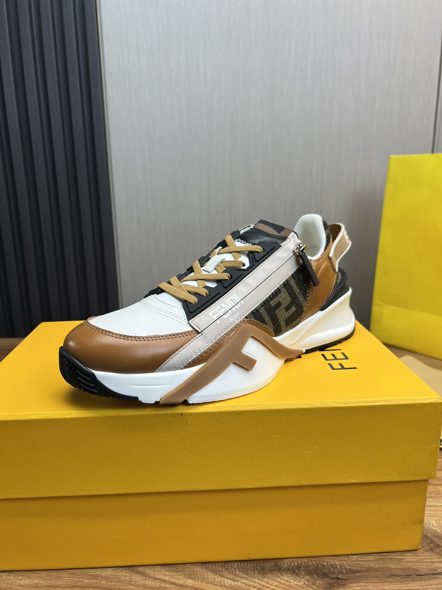 Fendi Men's Fashion Casual Sneakers in Leather with Signature Logo, Size 38-44