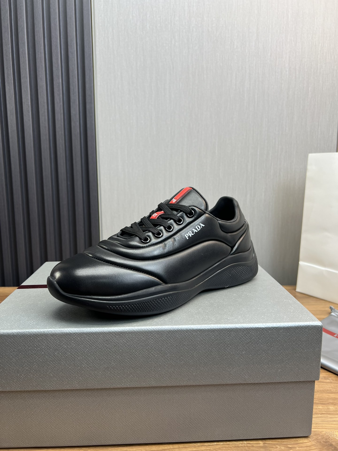NO:229711,【RADA Prada】Fall-in-Winter Hot Sale Official Website Synchronizes the original cowhide. Cowhide Inner, 1-to-1 Replica, original original bottom, 38-45 (45. Custom made no return or exchange), casual shoes/sports shoes, prada, prada, sneakers, cowhide19860909【RADA普拉达】秋冬爆款热卖 官网同步原版牛皮.牛皮内里,1比1复刻 ,原厂原版底,38-45（45.定做不退换）,休闲鞋/运动鞋,prada,prada,sneakers,cowhide,Women's Shoes