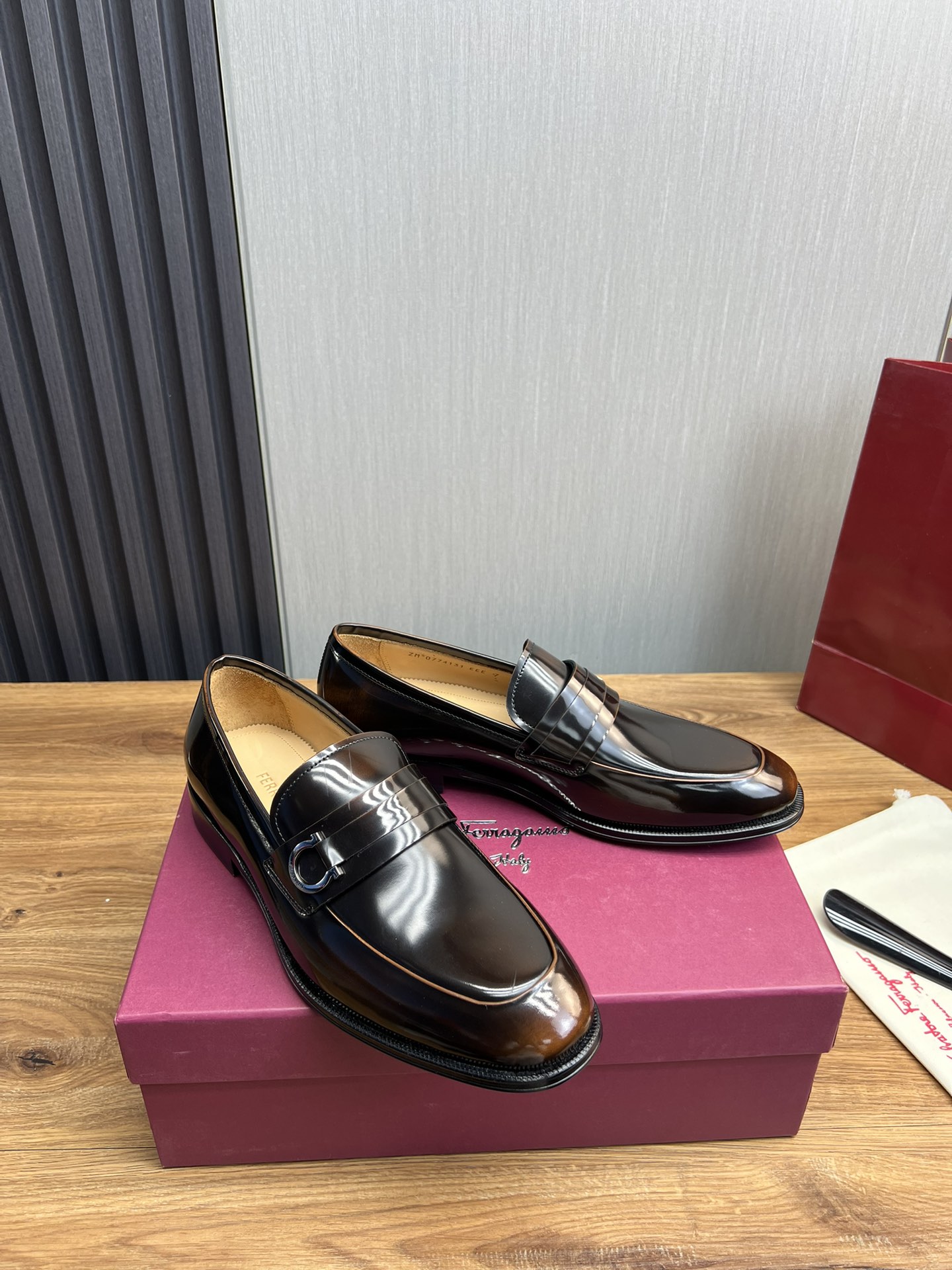 Ferragamo Men's Leather Loafers - Premium Comfort & Style, Sizes 39-44 4 i1731265272 4890 3
