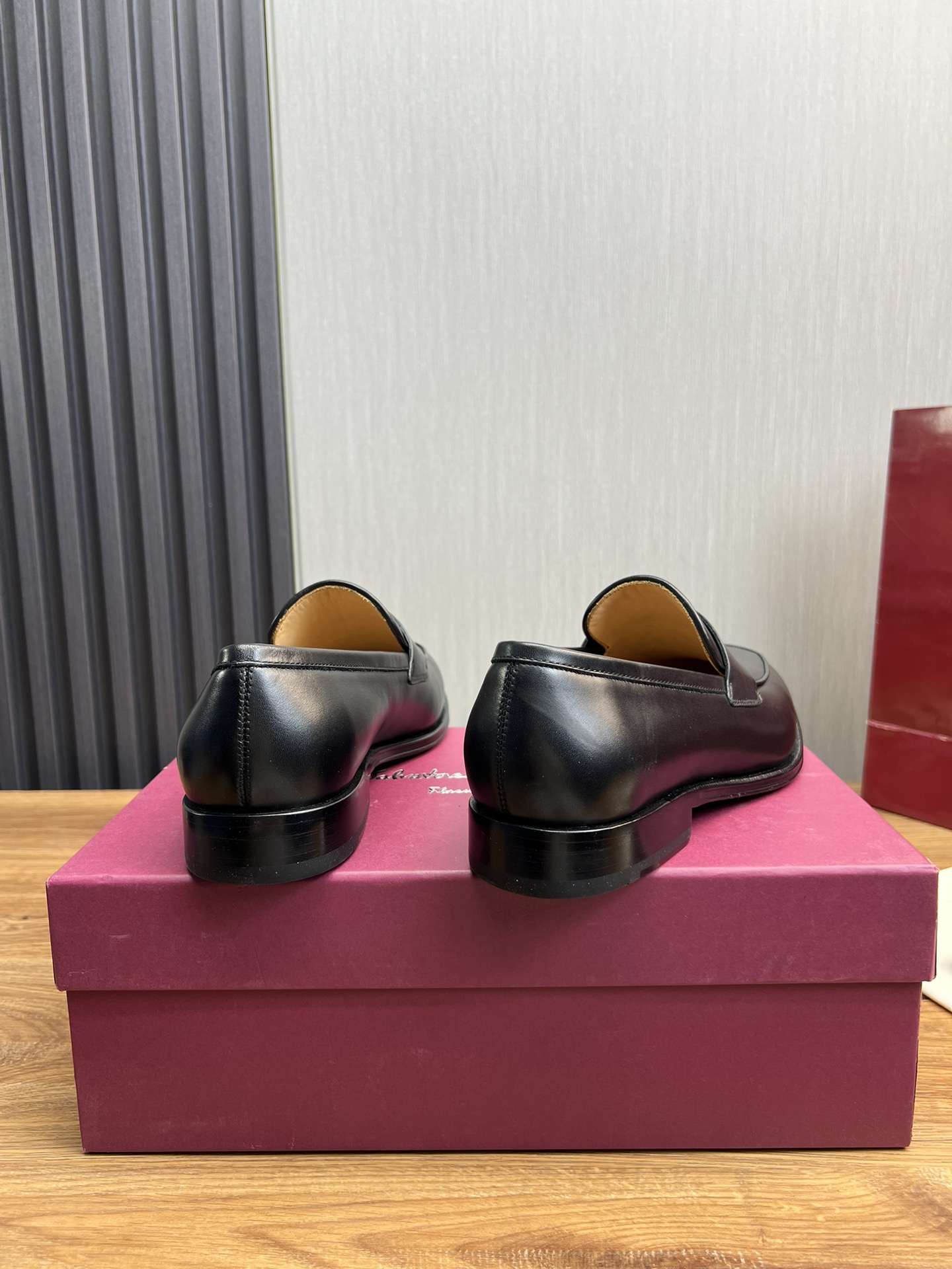 Ferragamo Men's Business Casual Leather Loafers, Original Leather Sole 6 i1731265355 4258 0