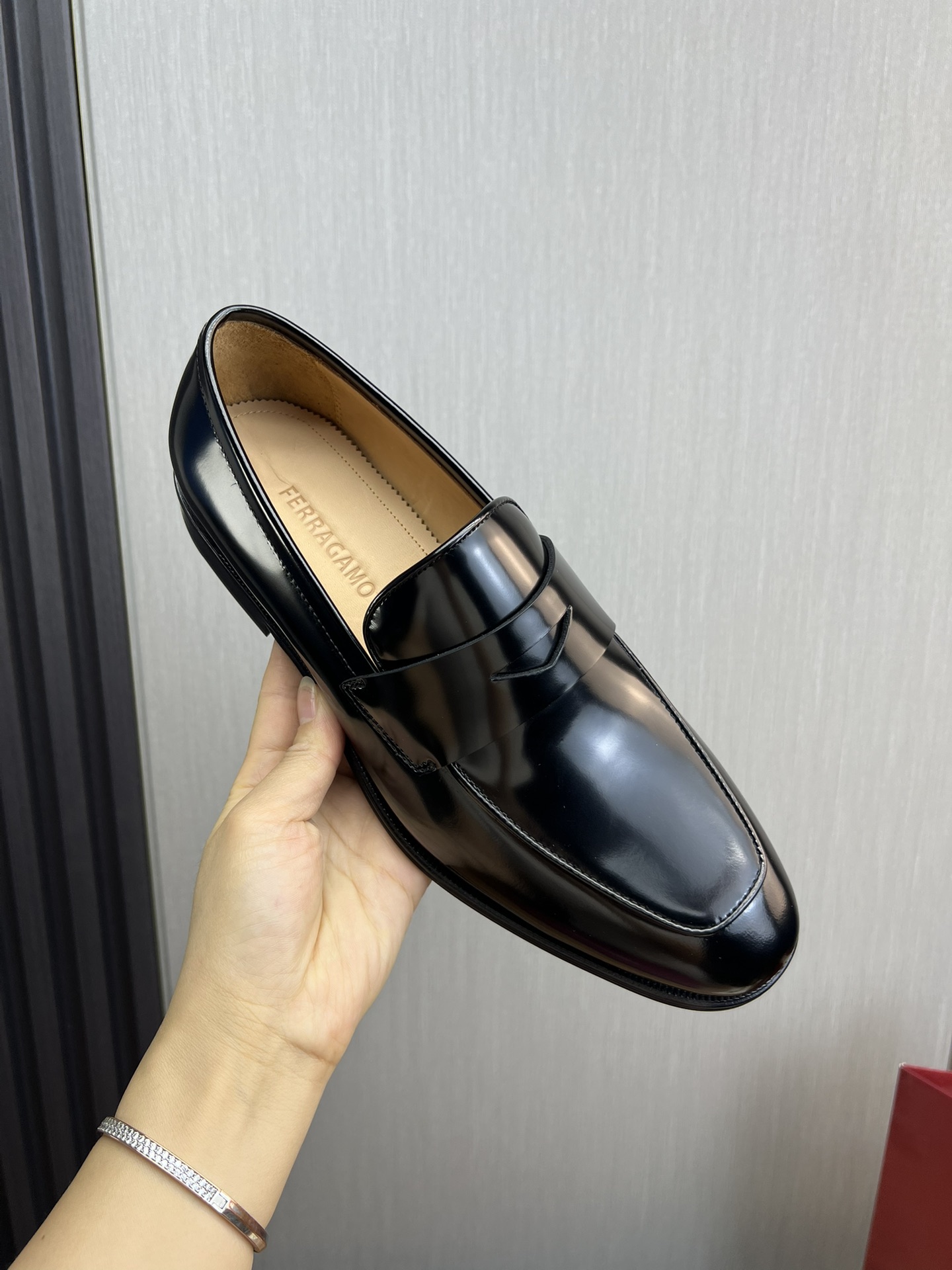 Ferragamo Men's Business Casual Leather Loafers with Genuine Leather Sole 9 i1731265406 4745 1