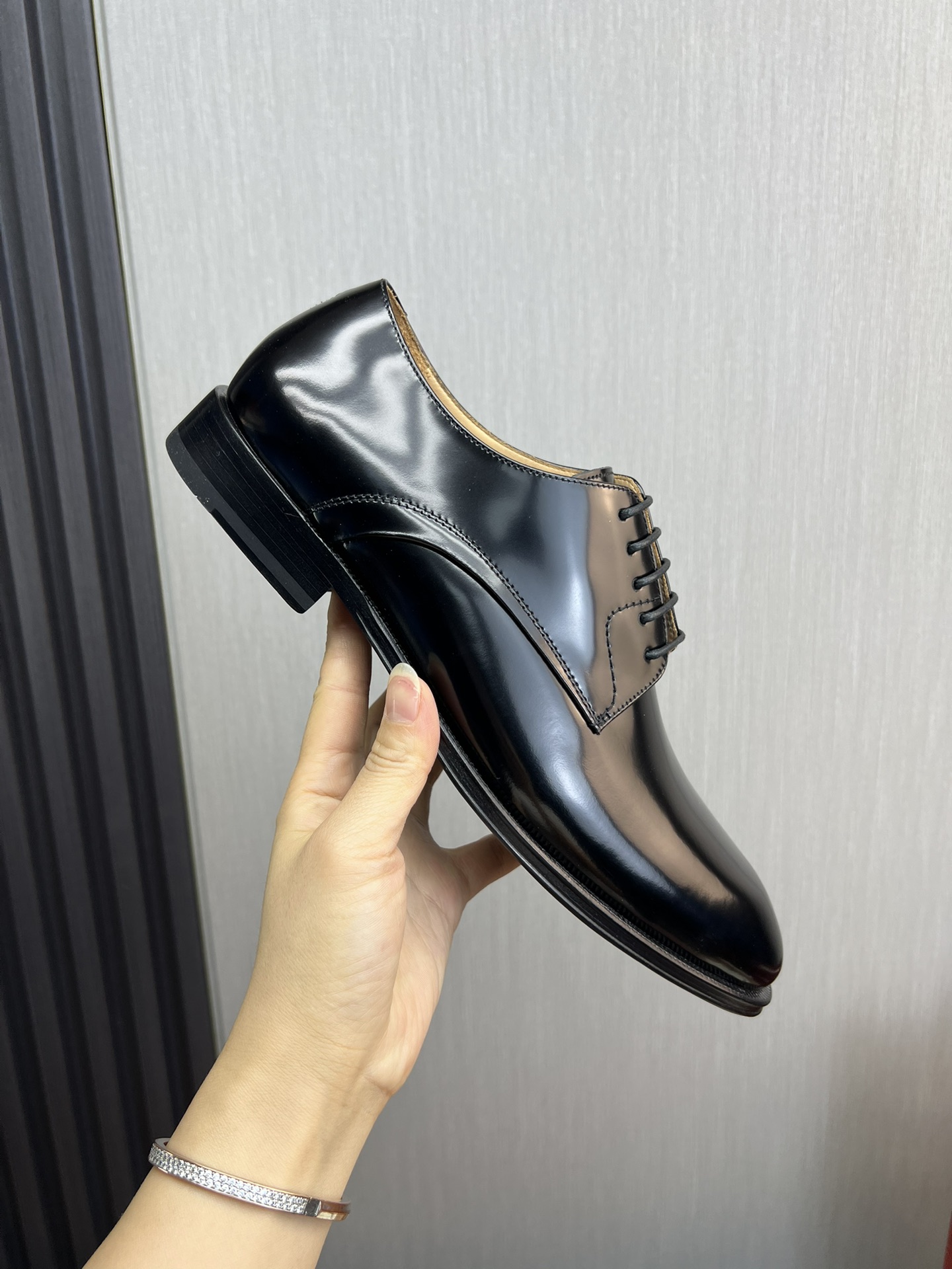 Ferragamo Men's Black Leather Lace-Up Business Casual Dress Shoes 5 i1731265976 1606 4