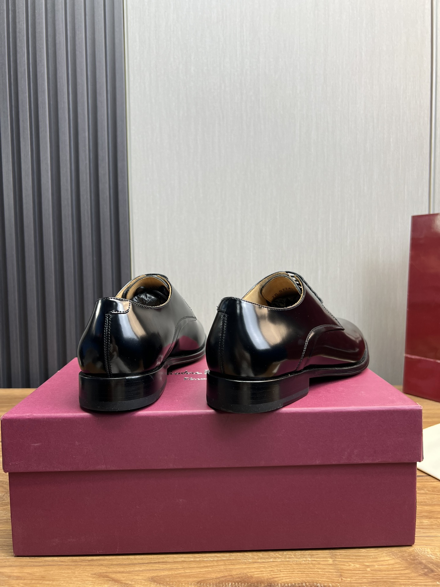 Ferragamo Men's Black Leather Lace-Up Business Casual Dress Shoes 6 i1731265976 3745 0