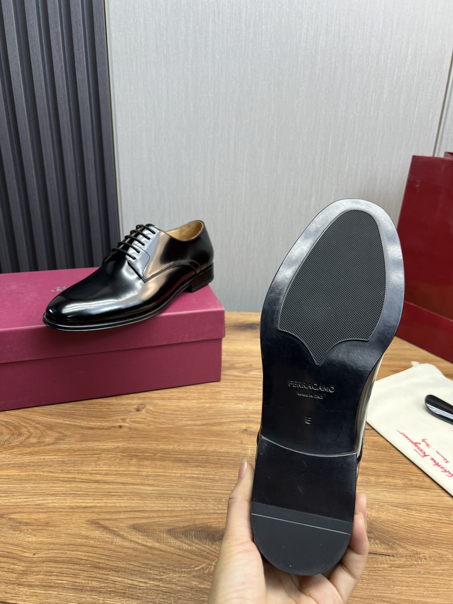 Ferragamo Men's Black Leather Lace-Up Business Casual Dress Shoes 10 i1731265976 524 8