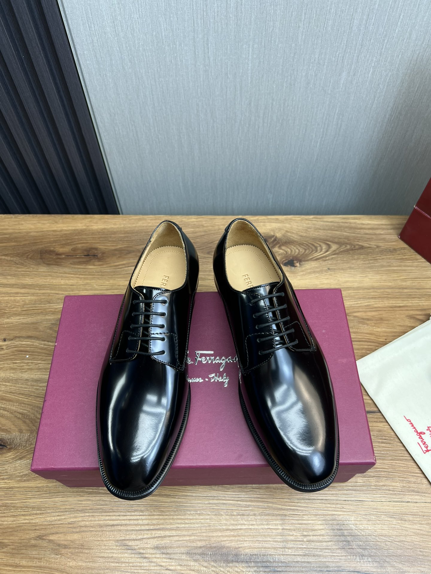 Ferragamo Men's Black Leather Lace-Up Business Casual Dress Shoes 3 i1731265976 8967 7