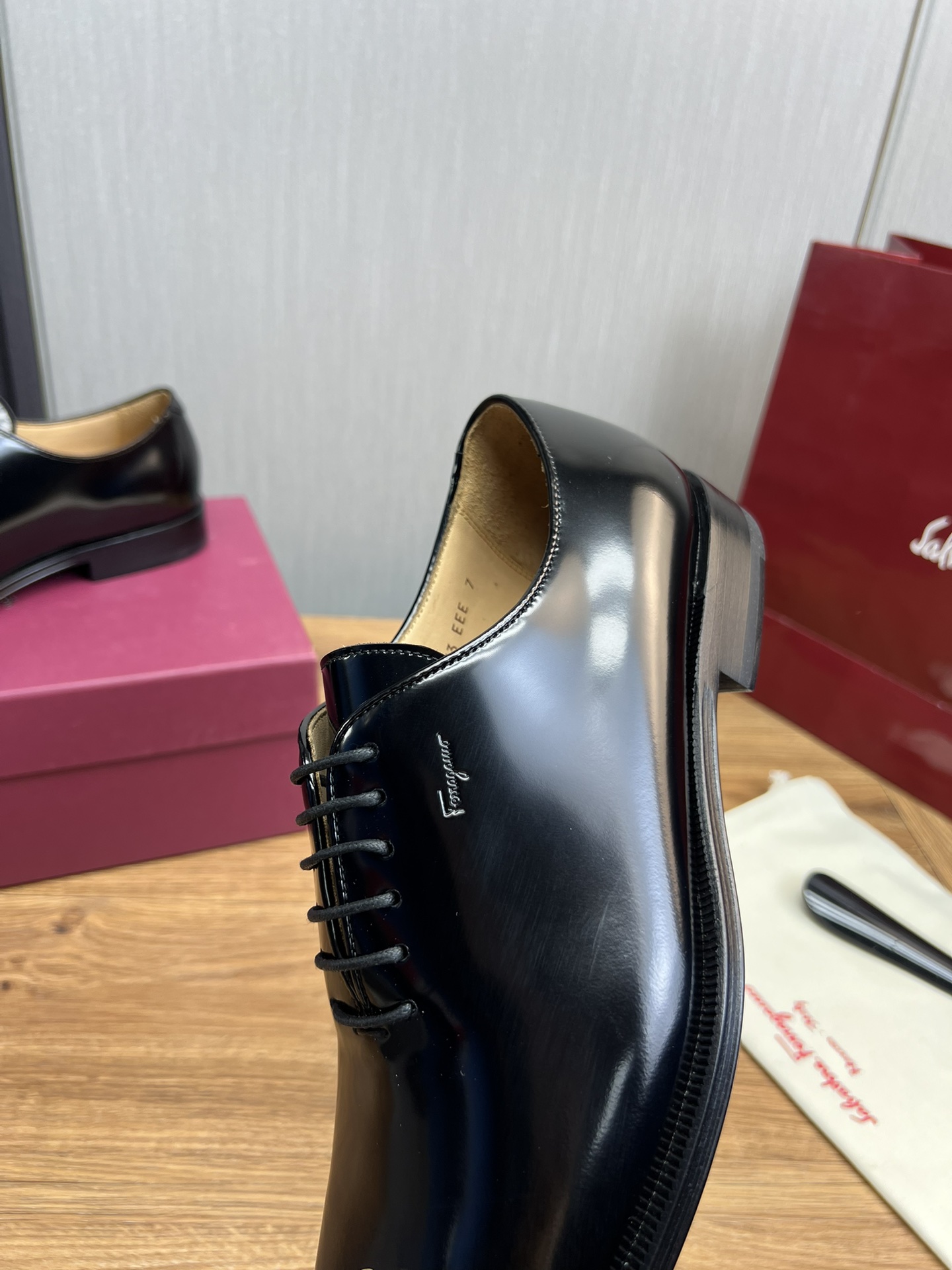 Ferragamo Men's Business Casual Leather Shoes - Premium Quality & Comfort 9 i1731266150 9282 2