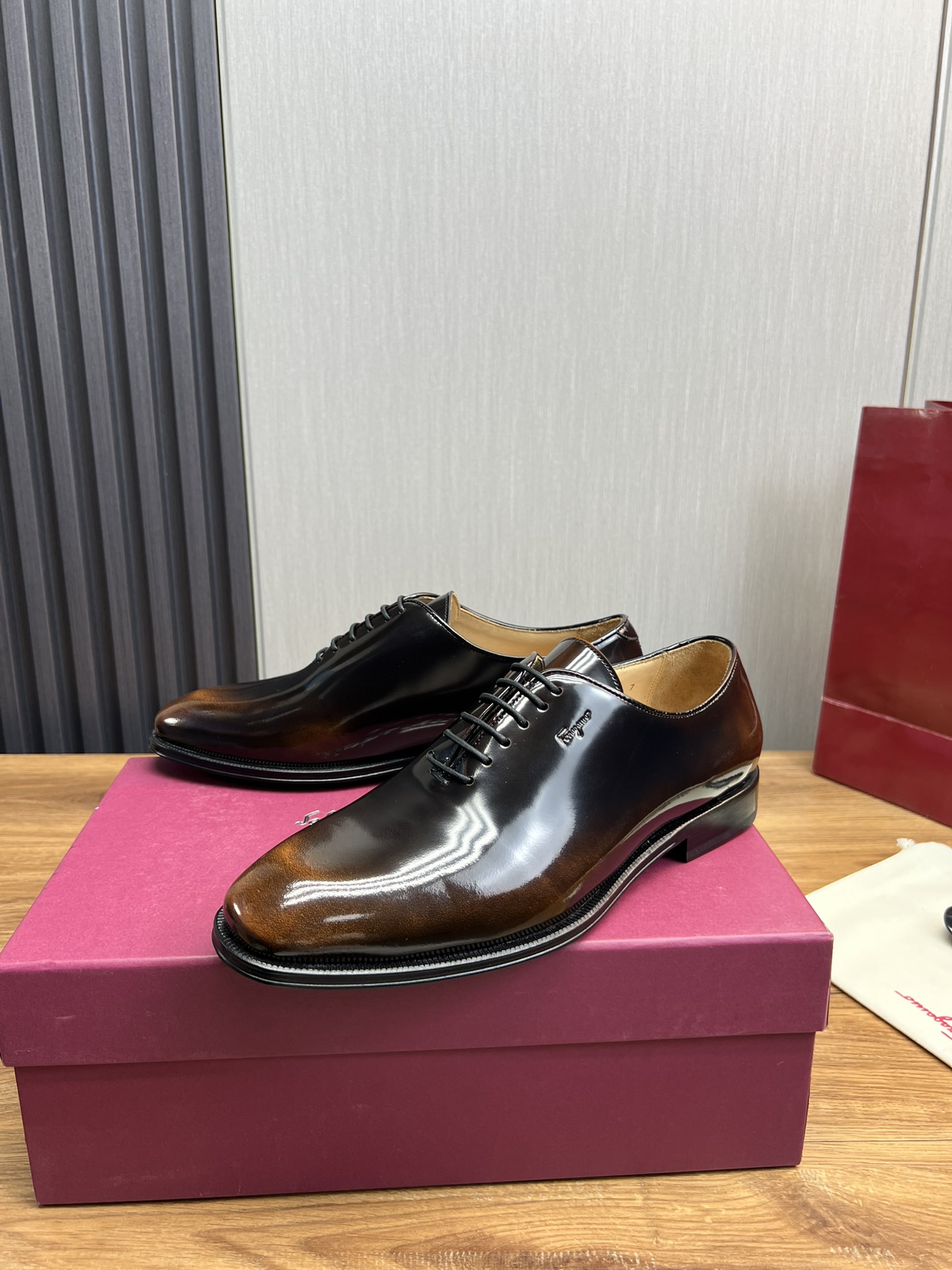 Ferragamo Men's Business Casual Leather Shoes 4 i1731266210 747 7