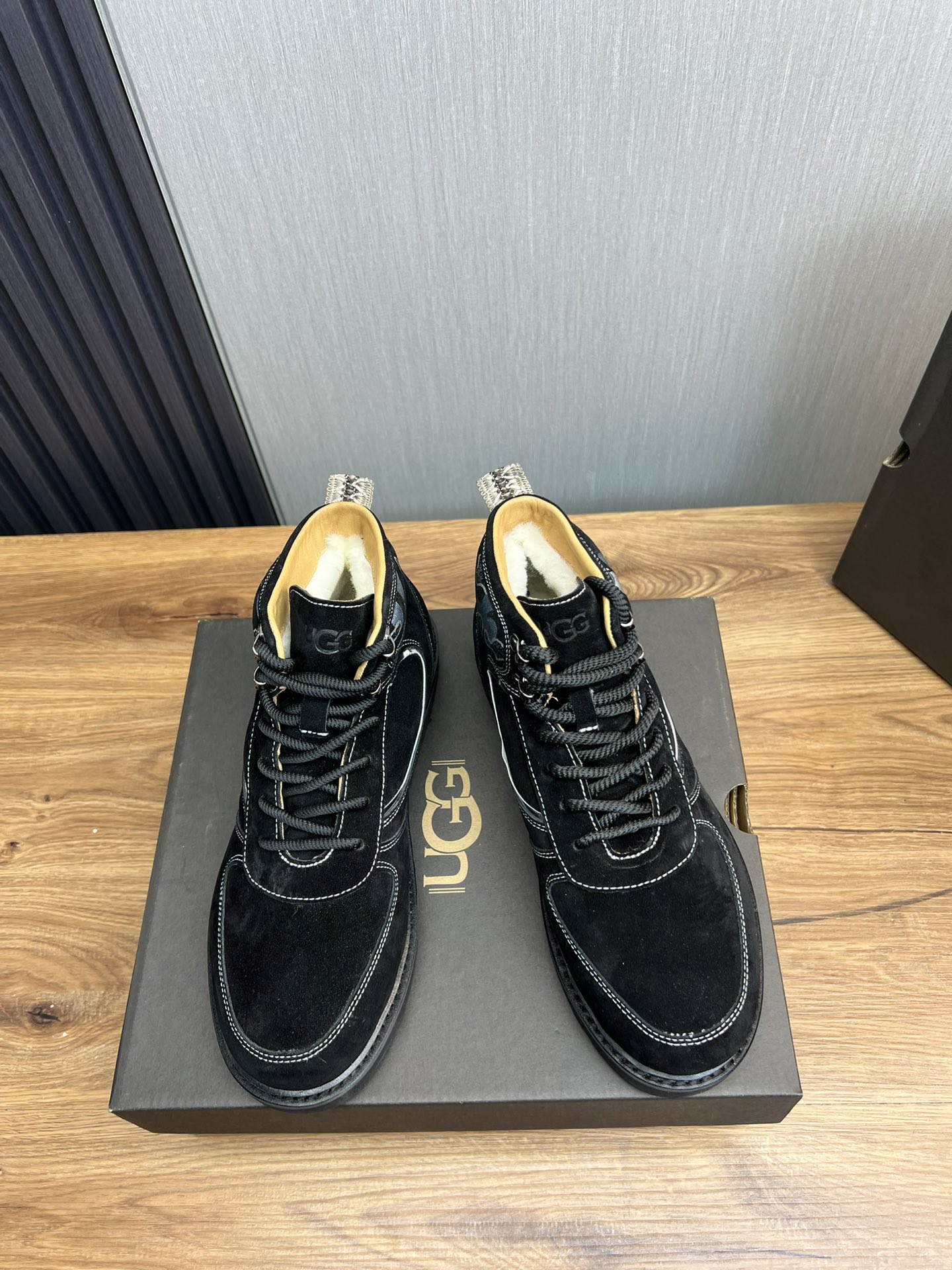 [UGG Men