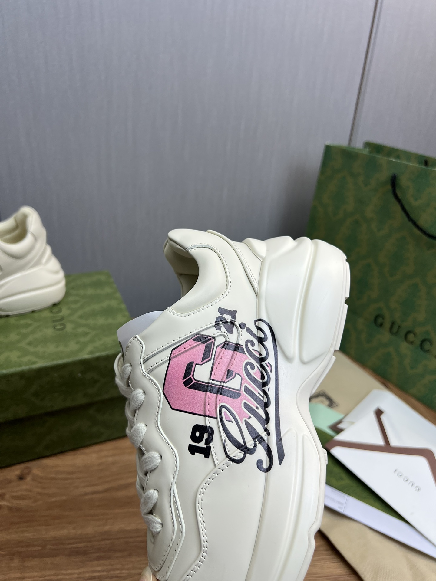 Gucci White Leather and Silk Unisex Sneakers with Signature Logo Details 9 i1732393146 2614 5