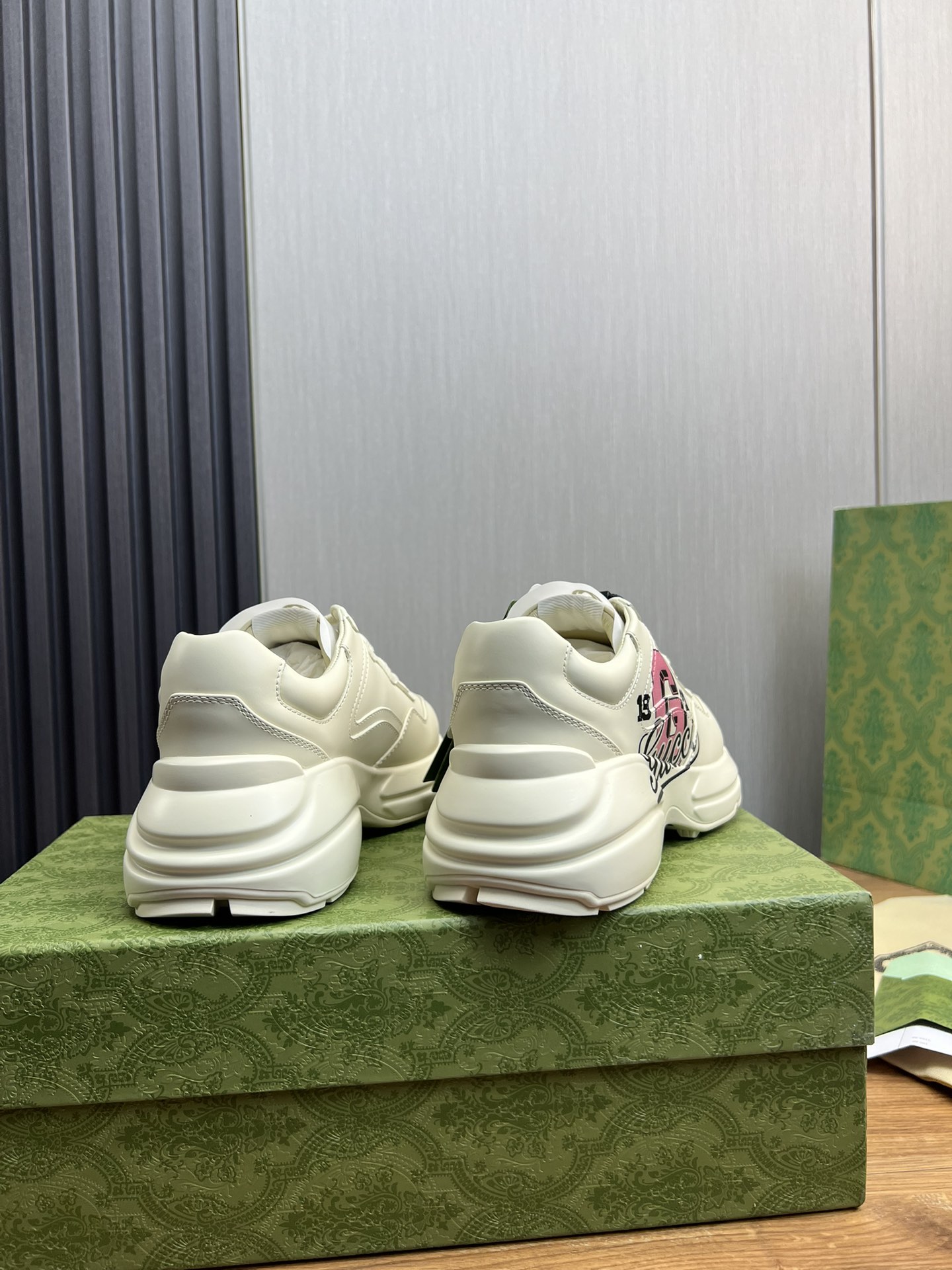 Gucci White Leather and Silk Unisex Sneakers with Signature Logo Details 6 i1732393146 3659 8