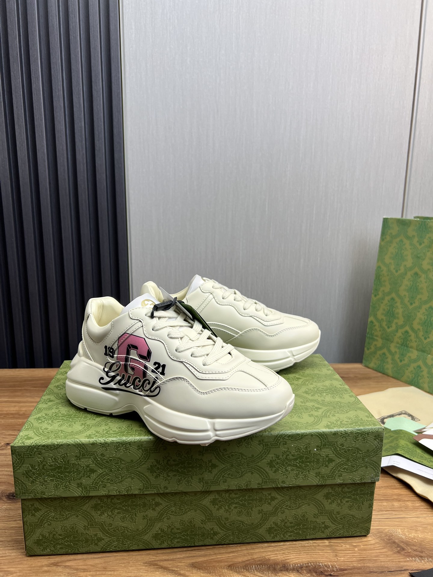 Gucci White Leather and Silk Unisex Sneakers with Signature Logo Details 4 i1732393146 4904 1