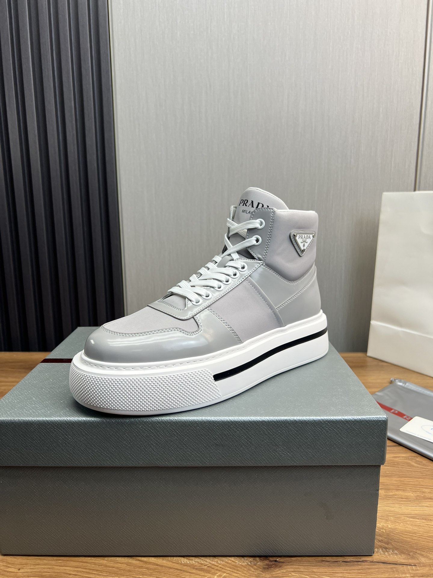 NO:353055,【PRADA Prada】Fall-in-Winter Men's Shoes Shipping Official Website Synchronized Original Flying Cowhide Fabric + Cowhide Inner, 1 to 1 Replica, Original Original Bottom, 38-45 (45. Customized No Returns and Exchanges),, prada, prada, cowhide19860909【PRADA普拉达】秋冬爆款男鞋出货官网同步原版飞织牛皮面料+牛皮内里,1比1复刻 ,原厂原版底,38-45（45.定做不退换）,,prada,prada,cowhide,Men's shoes