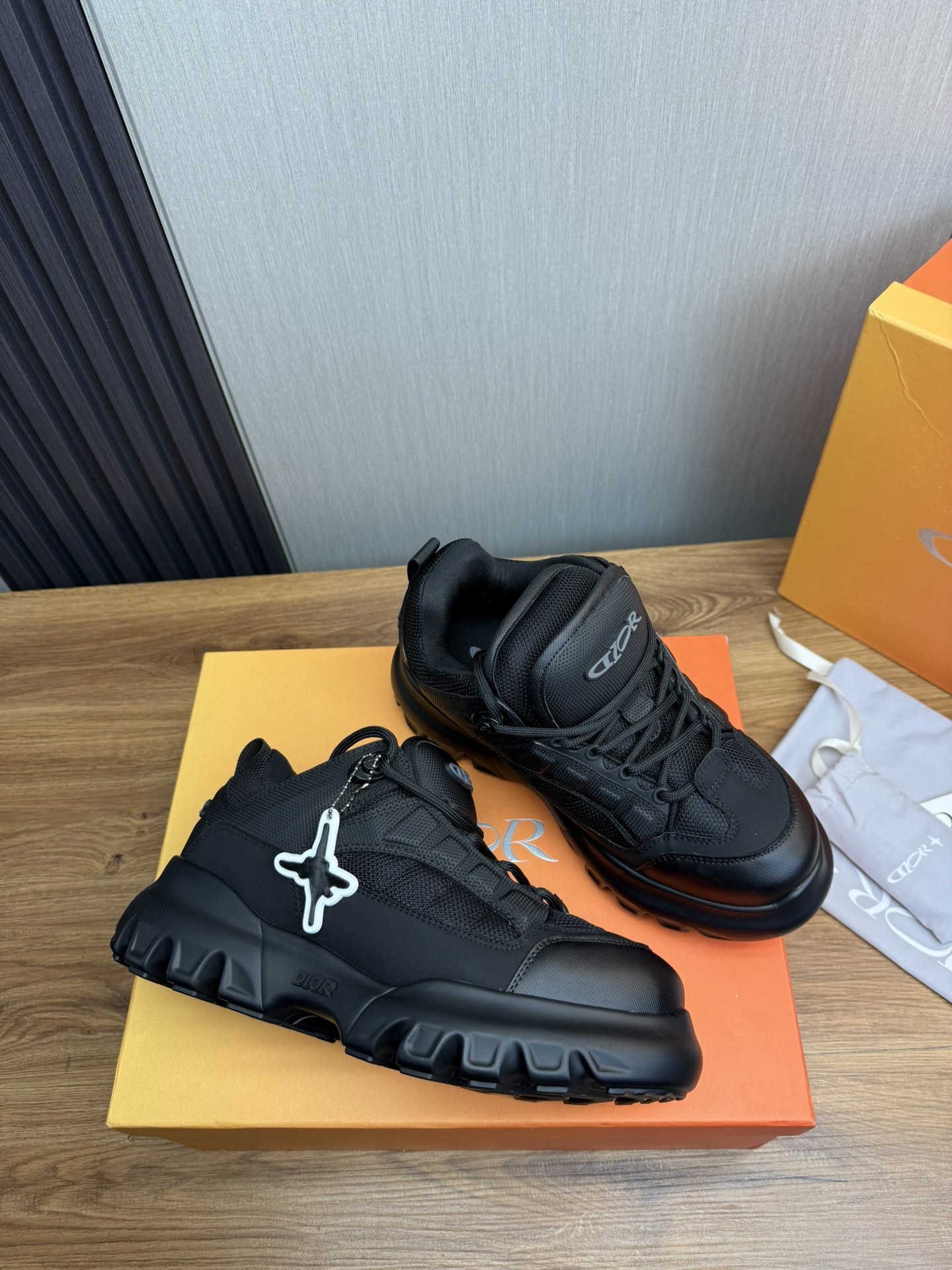 Top calidad precio de fábrica 380Dior x Levis Hamilton 2025 principios de primavera zapatos pops de 