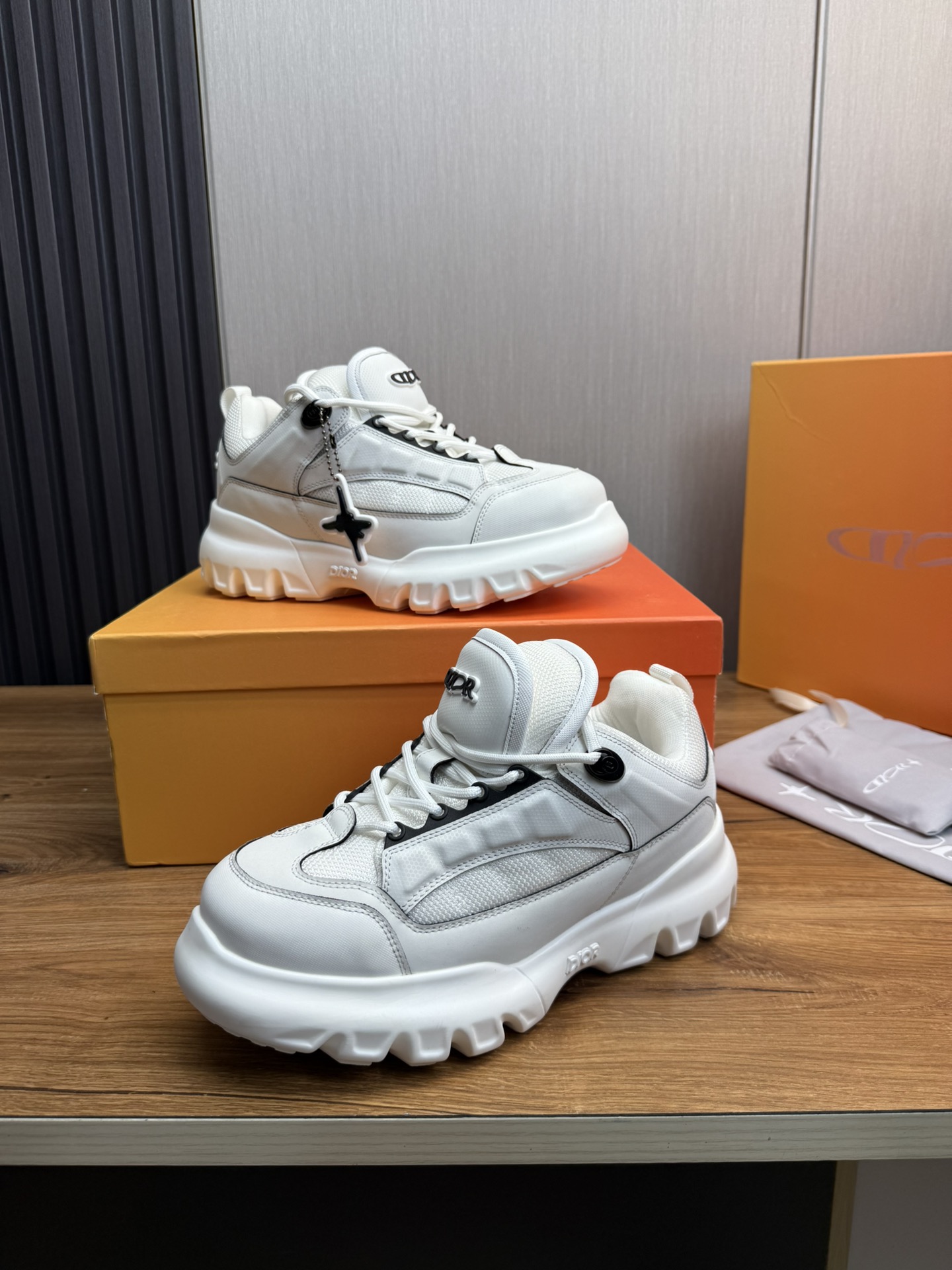 Top calidad precio de fábrica 380Dior x Levis Hamilton 2025 principios de primavera zapatos pops de 