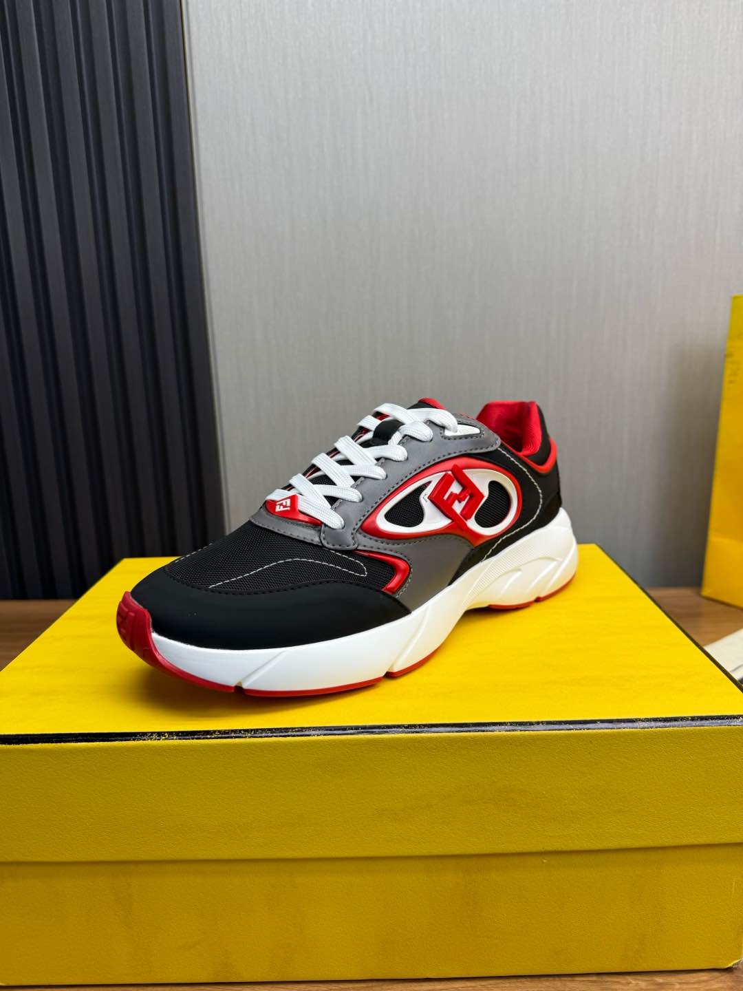 NO:277767,FENDI men's model official website 1:1 replica original cowhide splicing - Comfort Net Living Original Bottom Bottom In stock supply 38-45 (45 no return or exchange), fendi, fendi, cowhide19860909芬迪（FENDI）男款 官网1:1复刻原版牛皮拼接- 舒适网内里 原版大底 现货供应38-45（45不退换）,,fendi,fendi,cowhide,Men's shoes