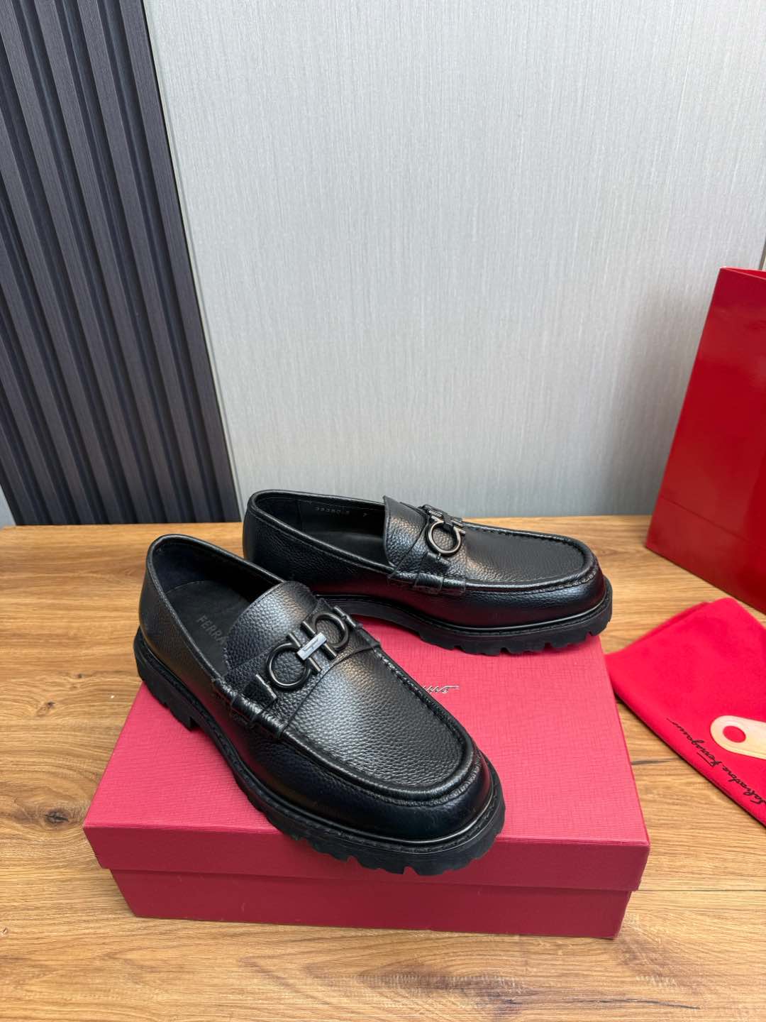 Ferragamo Men's Black Leather Loafers with Signature Buckle 4 i1735847271945 4341 0 3