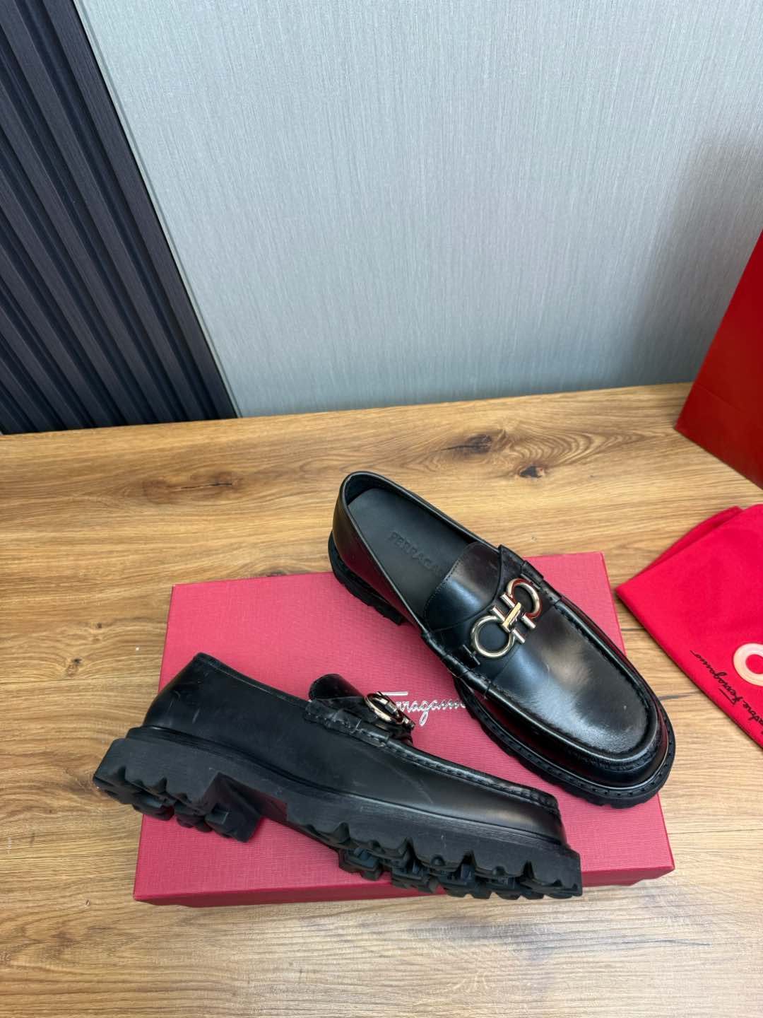 Ferragamo Men's Black Leather Loafers Business Casual Shoes Size 39-44 7 i1735847304101 2779 0 4