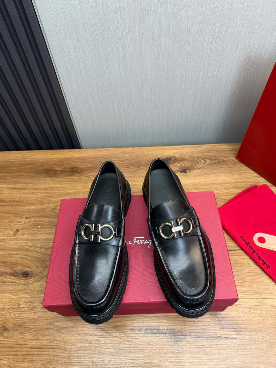 Ferragamo Men's Black Leather Loafers Business Casual Shoes Size 39-44 3 i1735847304223 9714 0 2