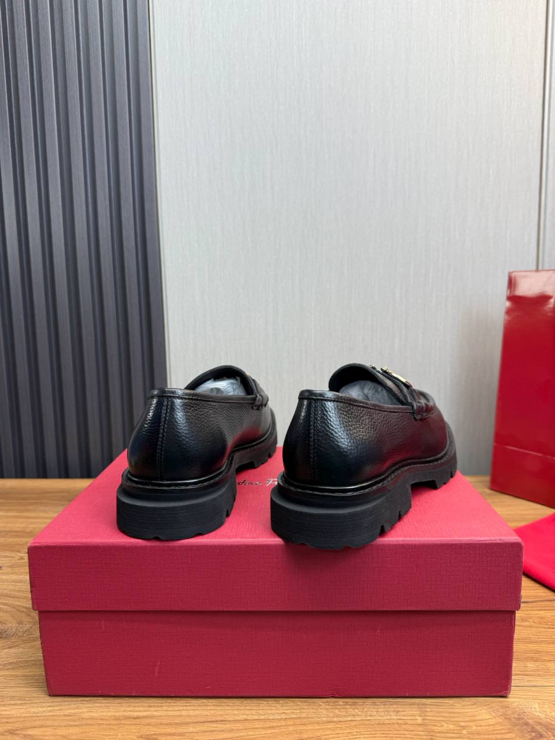 Ferragamo Men's Black Leather Loafers - Business Casual Slip-Ons, Sizes 39-44 6 i1735847399545 689 0 6