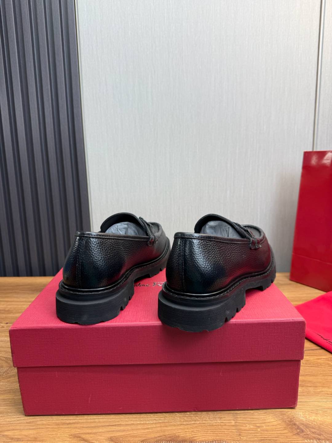 Ferragamo Men's Business Casual Leather Loafers - Premium Quality & Comfort 6 i1735847478828 9344 0 6