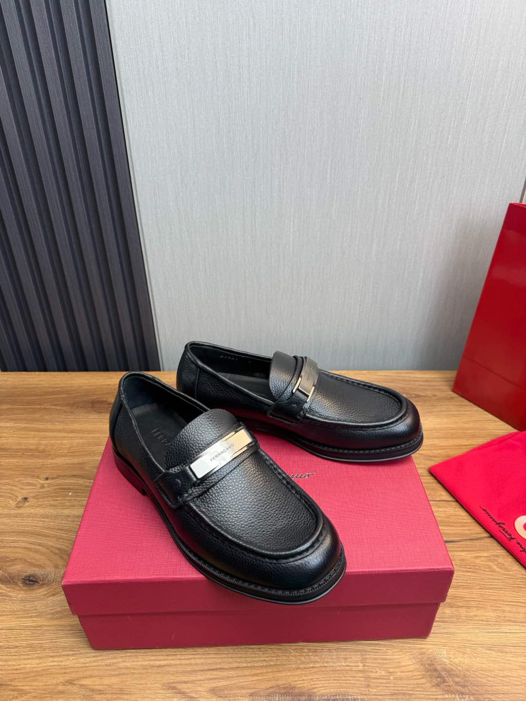 Ferragamo Men's Leather Loafers Business Casual Shoes, Original Quality 4 i1735847661361 7650 0 4