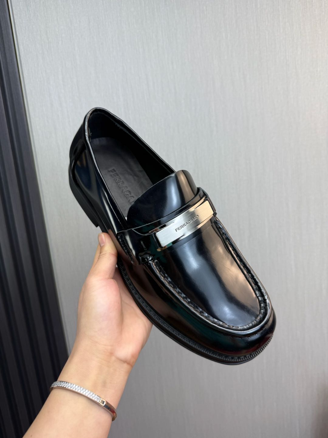 Ferragamo Men's Black Leather Loafers with Metal Buckle Detail 9 i1735847694316 6987 0 2