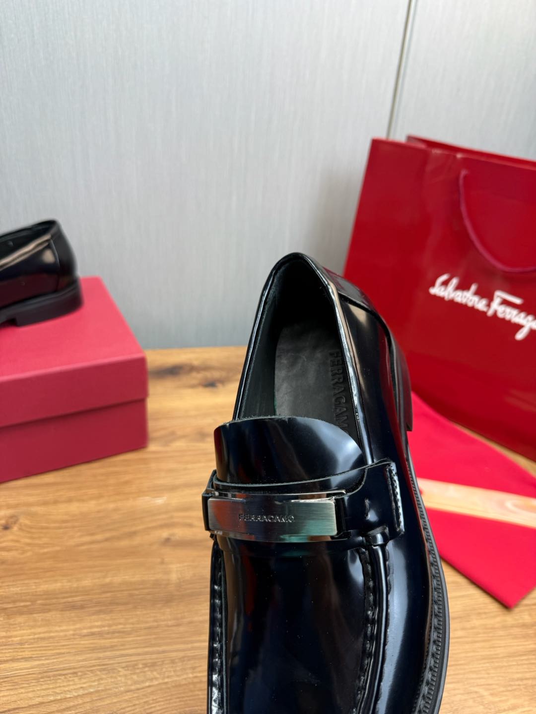 Ferragamo Men's Black Leather Loafers with Metal Buckle Detail 10 i1735847695127 2263 0 9