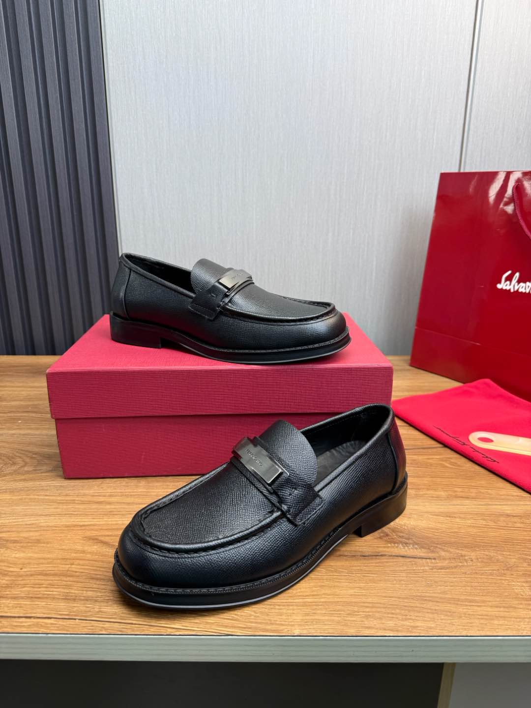 Ferragamo Men's Black Leather Loafers Business Casual Shoes Size 39-44 5 i1735847743620 2189 0 8