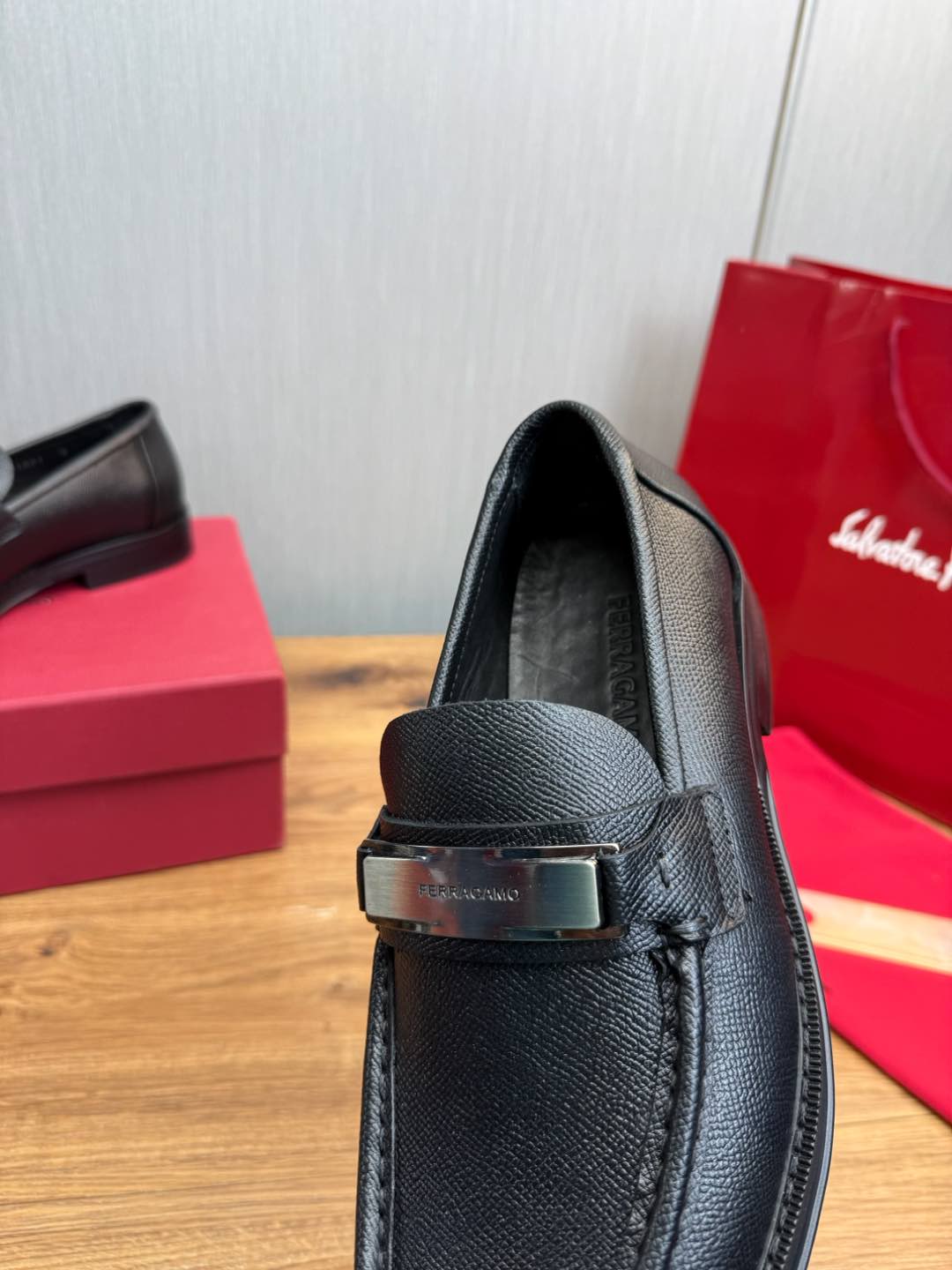 Ferragamo Men's Black Leather Loafers Business Casual Shoes Size 39-44 10 i1735847743954 7018 0 9