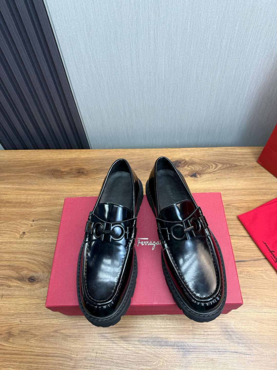 Ferragamo Men's Business Casual Leather Shoes Top Grade Black Loafers 3 i1735847825583 8226 0 0