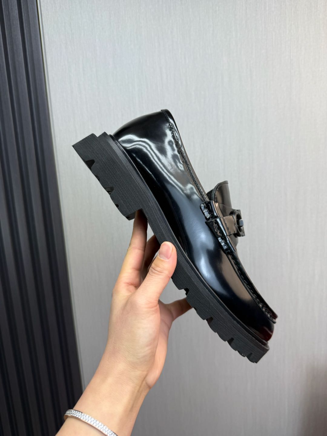 Ferragamo Men's Business Casual Leather Shoes Top Grade Black Loafers 8 i1735847825688 7802 0 9