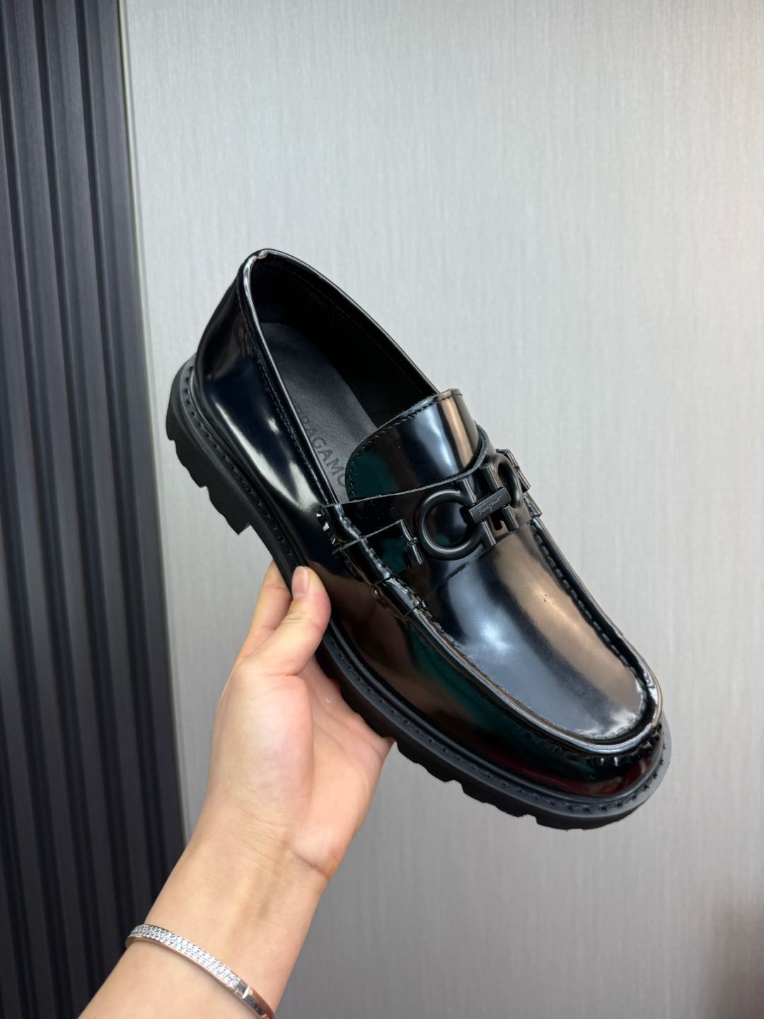 Ferragamo Men's Business Casual Leather Shoes Top Grade Black Loafers 9 i1735847826276 7407 0 10