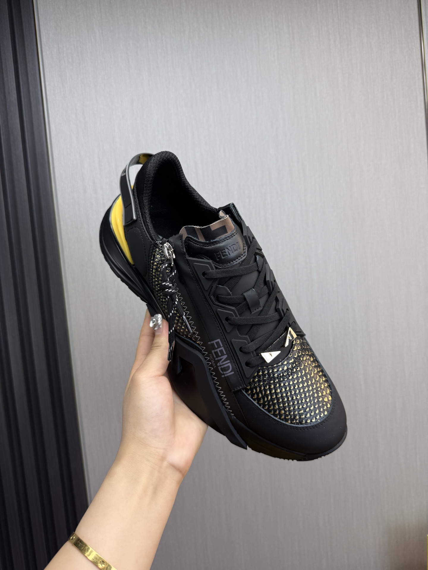 Fendi Men's Fashion Casual Sneakers - Premium Leather, Breathable, and Lightweight 9 i1741889750403 4137 0 2