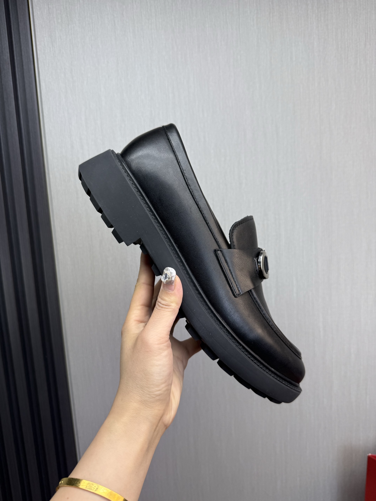 Ferragamo Men's Black Leather Loafers with Thick Sole, Size 39-44 7 i1742414043631 534 0 2