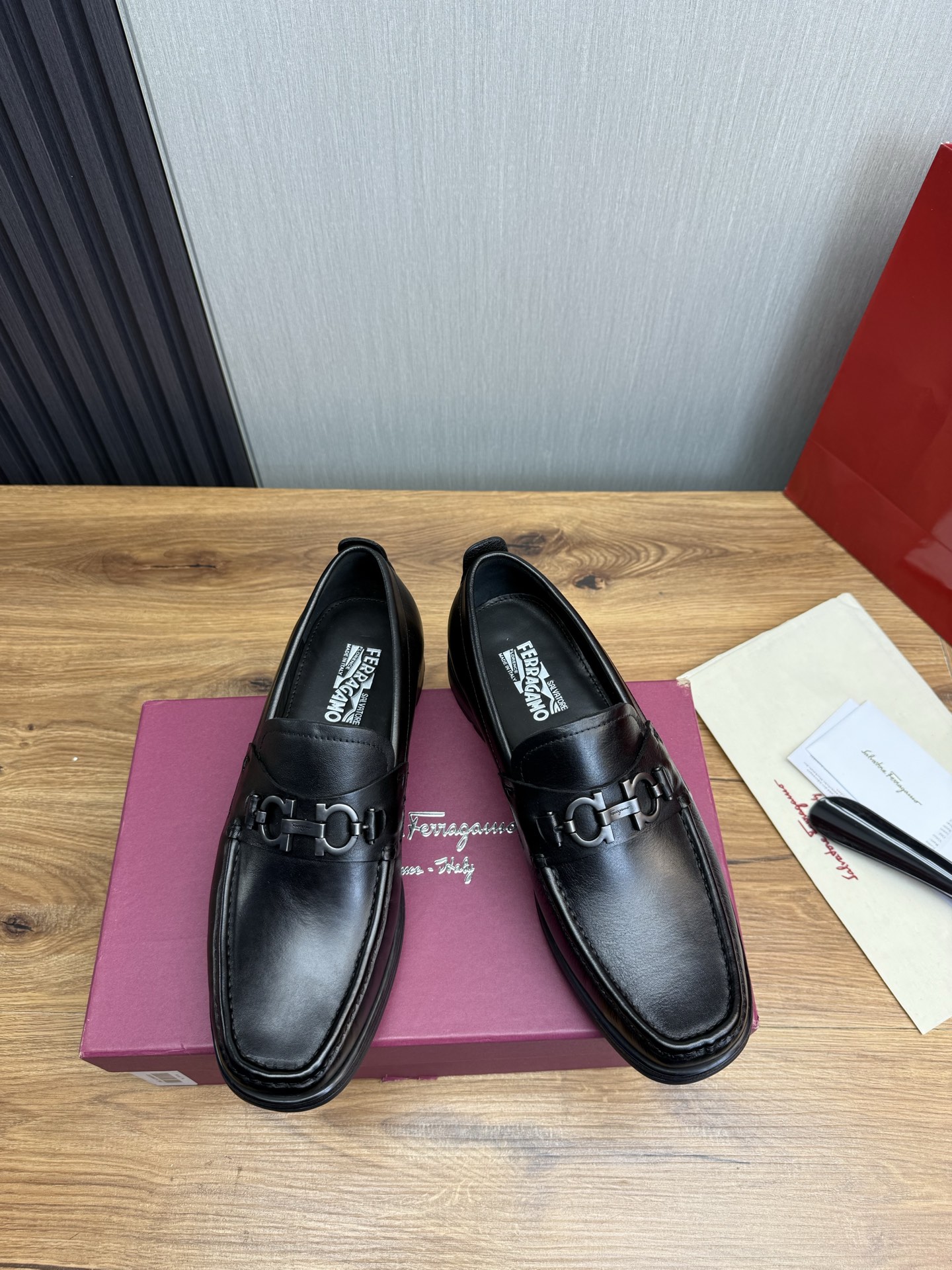 Ferragamo Men's Black Leather Loafers with Thick Sole, Sizes 39-44 3 i1742414113205 84 0 3