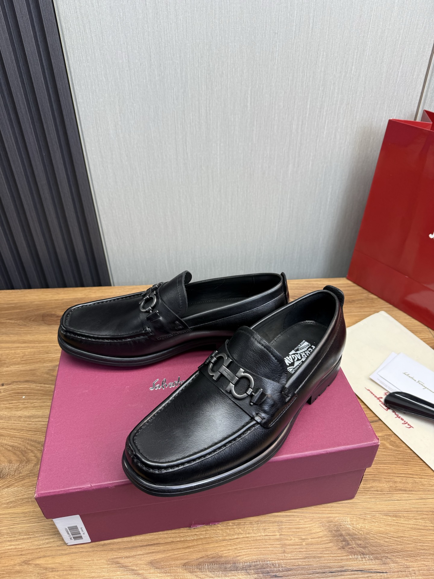 Ferragamo Men's Black Leather Loafers with Thick Sole, Sizes 39-44 4 i1742414114257 193 0 4