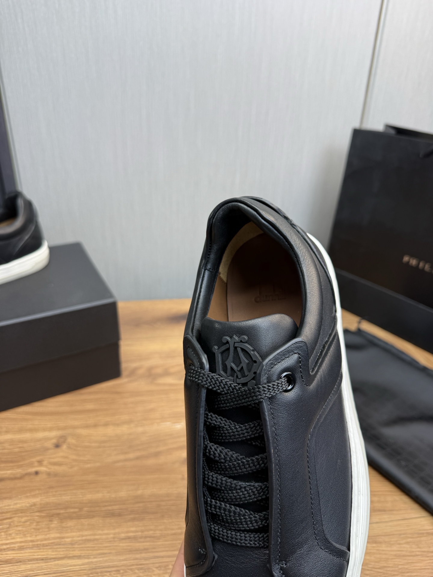 Dunhill Men's Fashion Sneakers - Black Leather, Lightweight & Breathable 11 i1742497261801 505 0 9