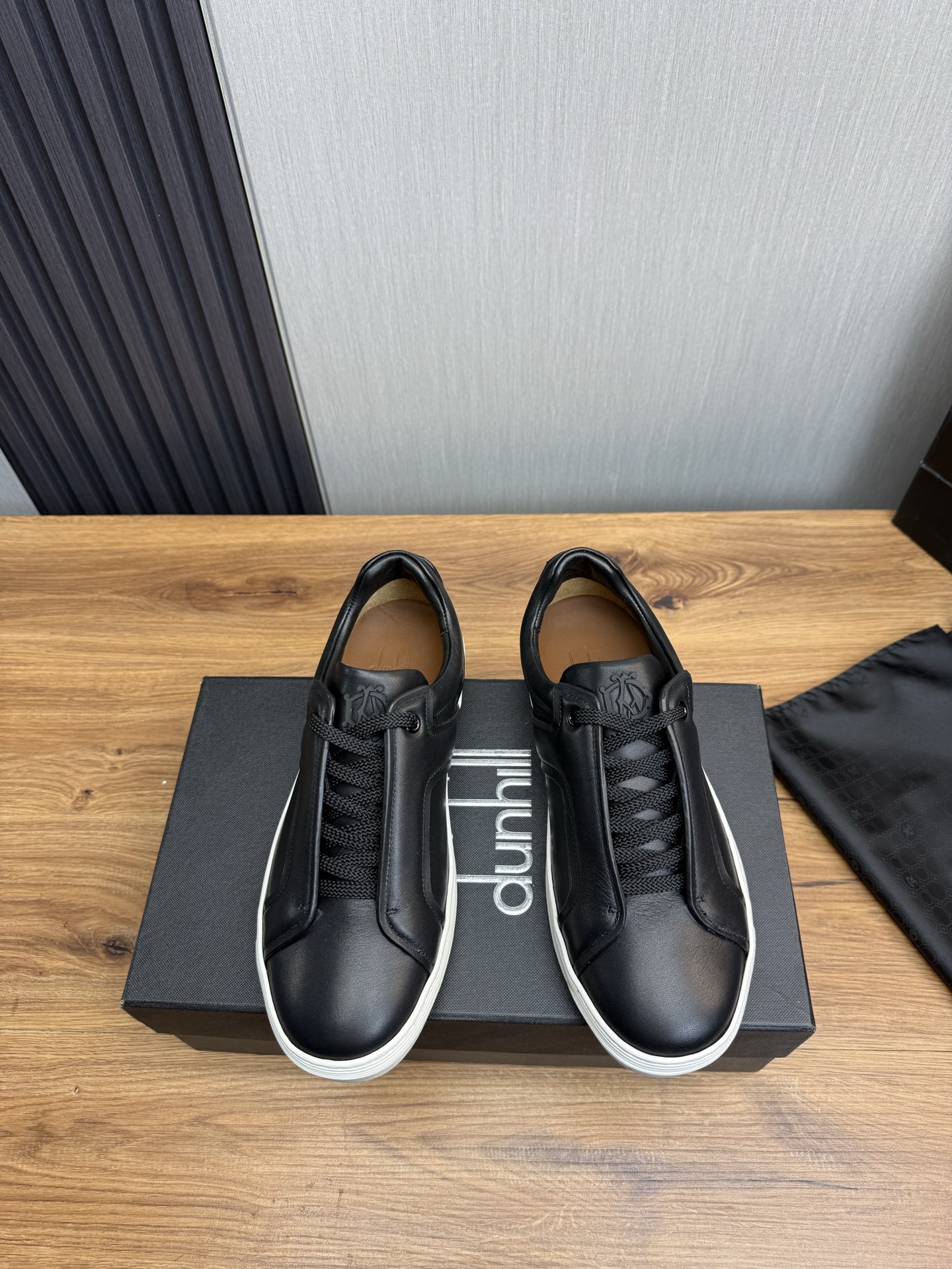 Dunhill Men's Fashion Sneakers - Black Leather, Lightweight & Breathable 3 i1742497264627 2533 0 0