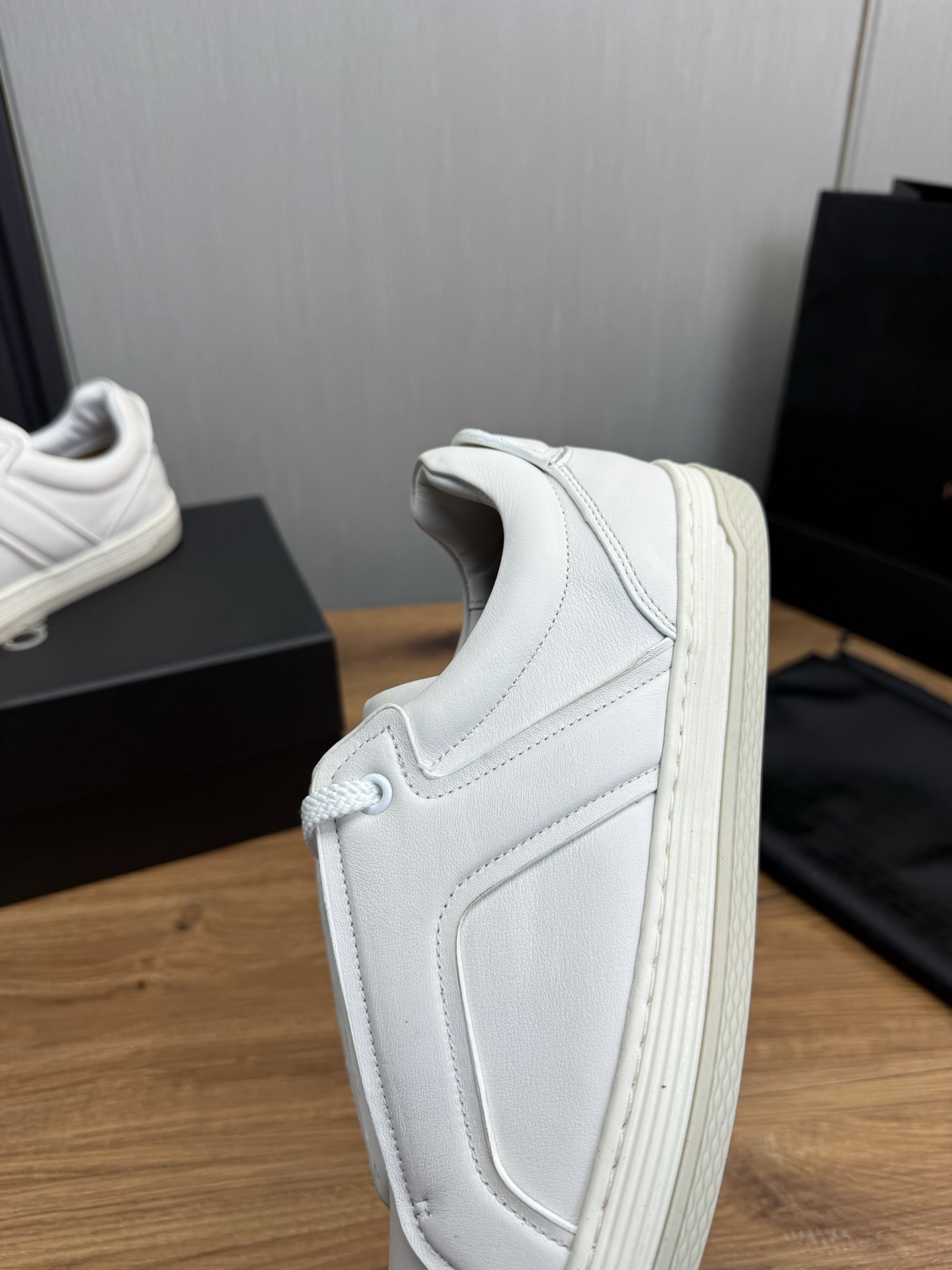 Dunhill Men's White Leather Casual Sneakers, Lightweight EVA Sole, Size 39-44 10 i1742497694258 1210 0 9